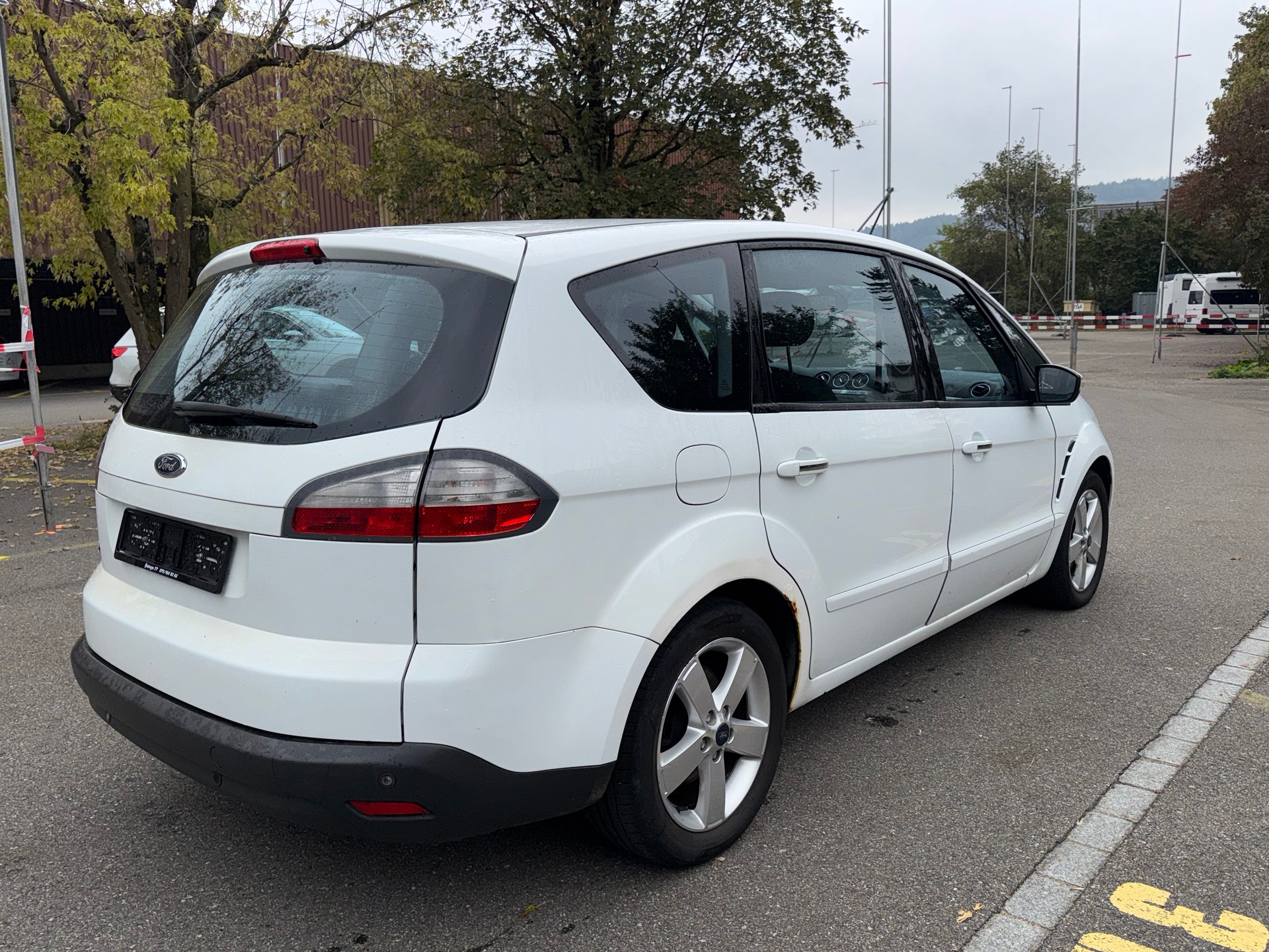 FORD S-Max 2.0i Titanium-image-3