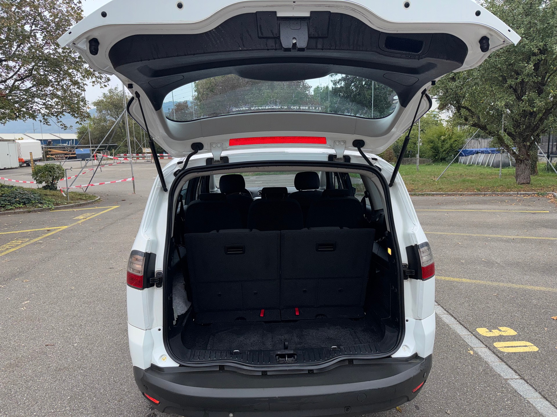 FORD S-Max 2.0i Titanium-image-6