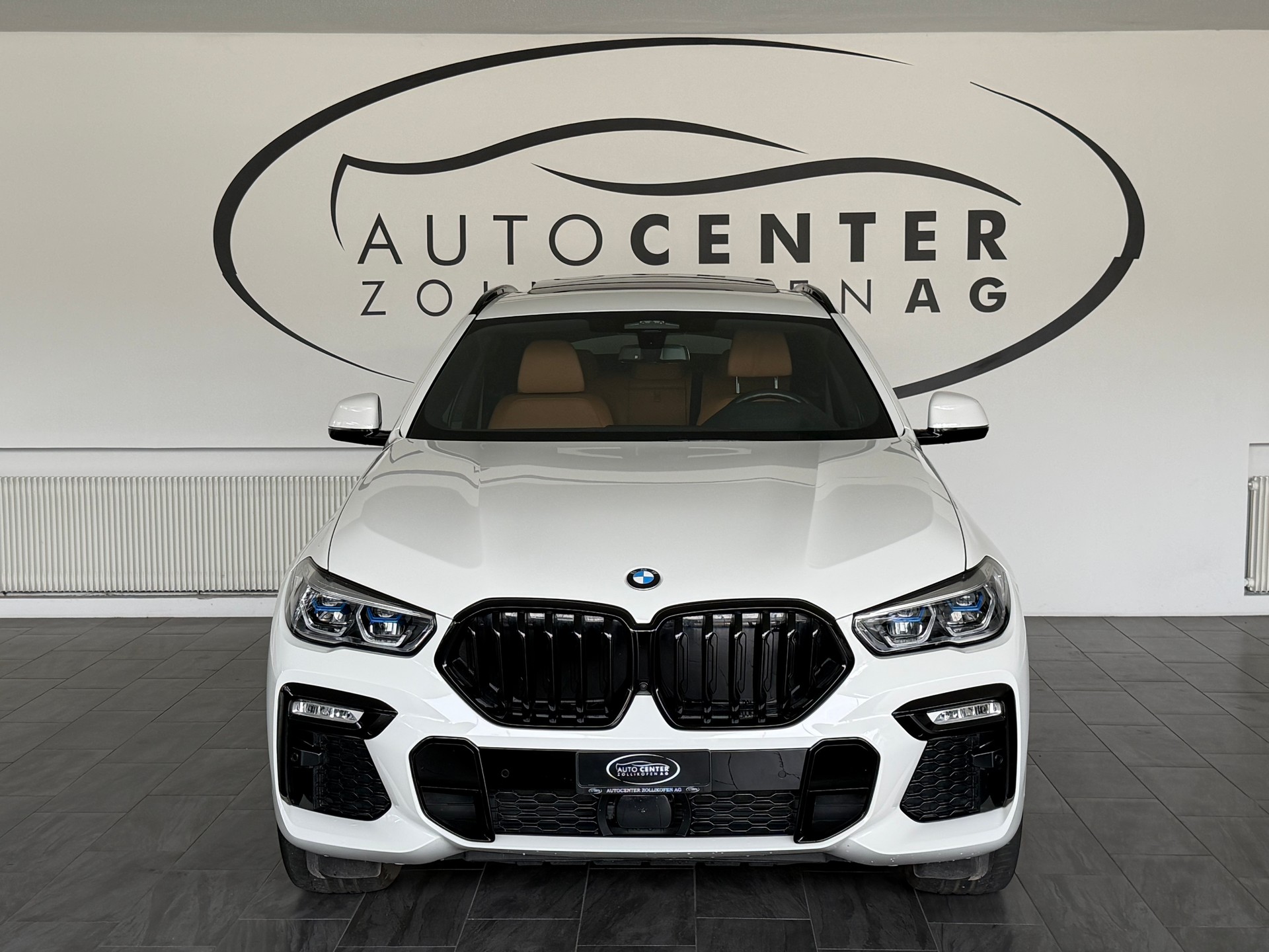BMW X6 xDrive 48V 40d Steptronic M Sport / CH Fahrzeug-image-1
