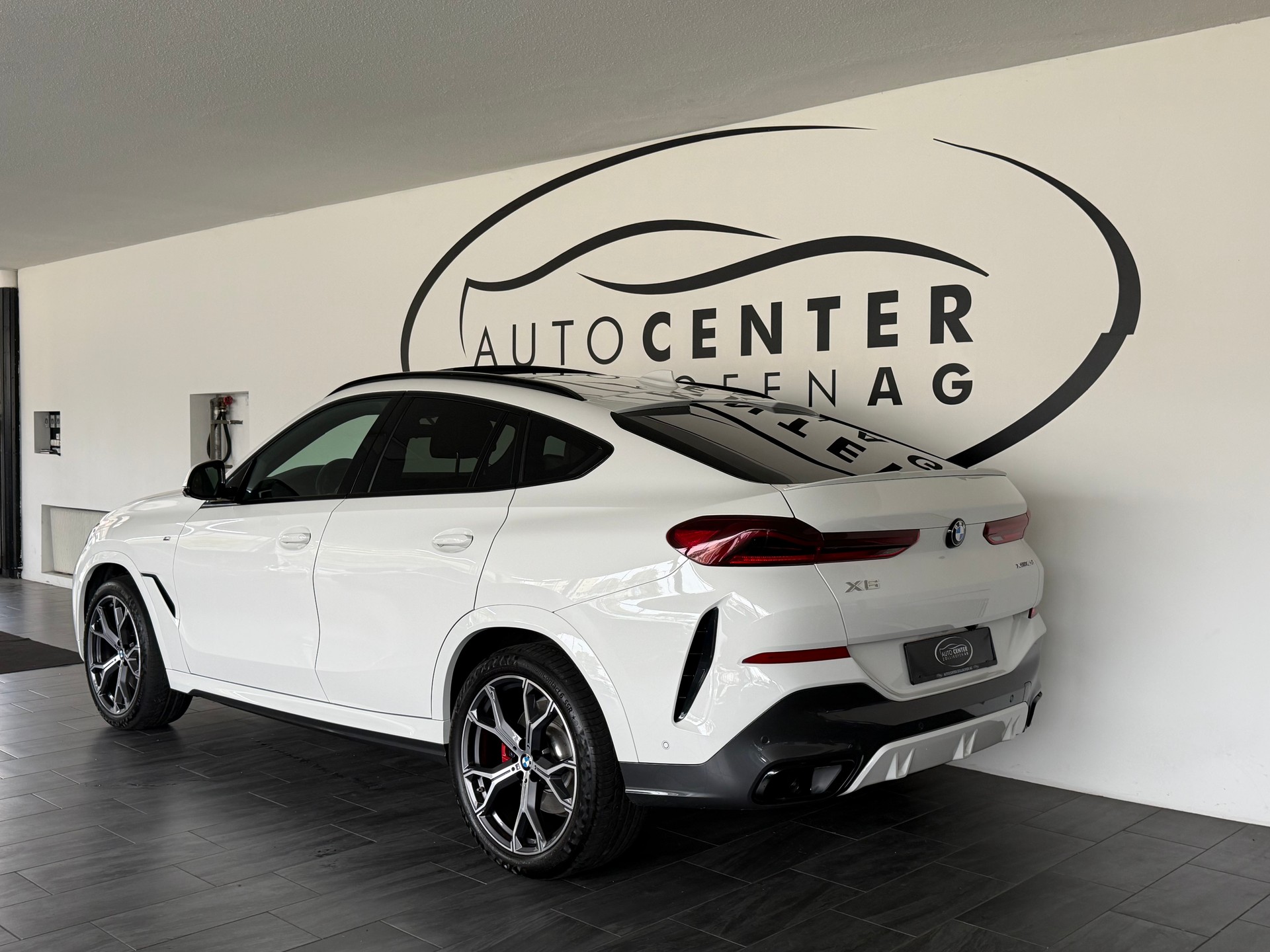 BMW X6 xDrive 48V 40d Steptronic M Sport / CH Fahrzeug-image-5