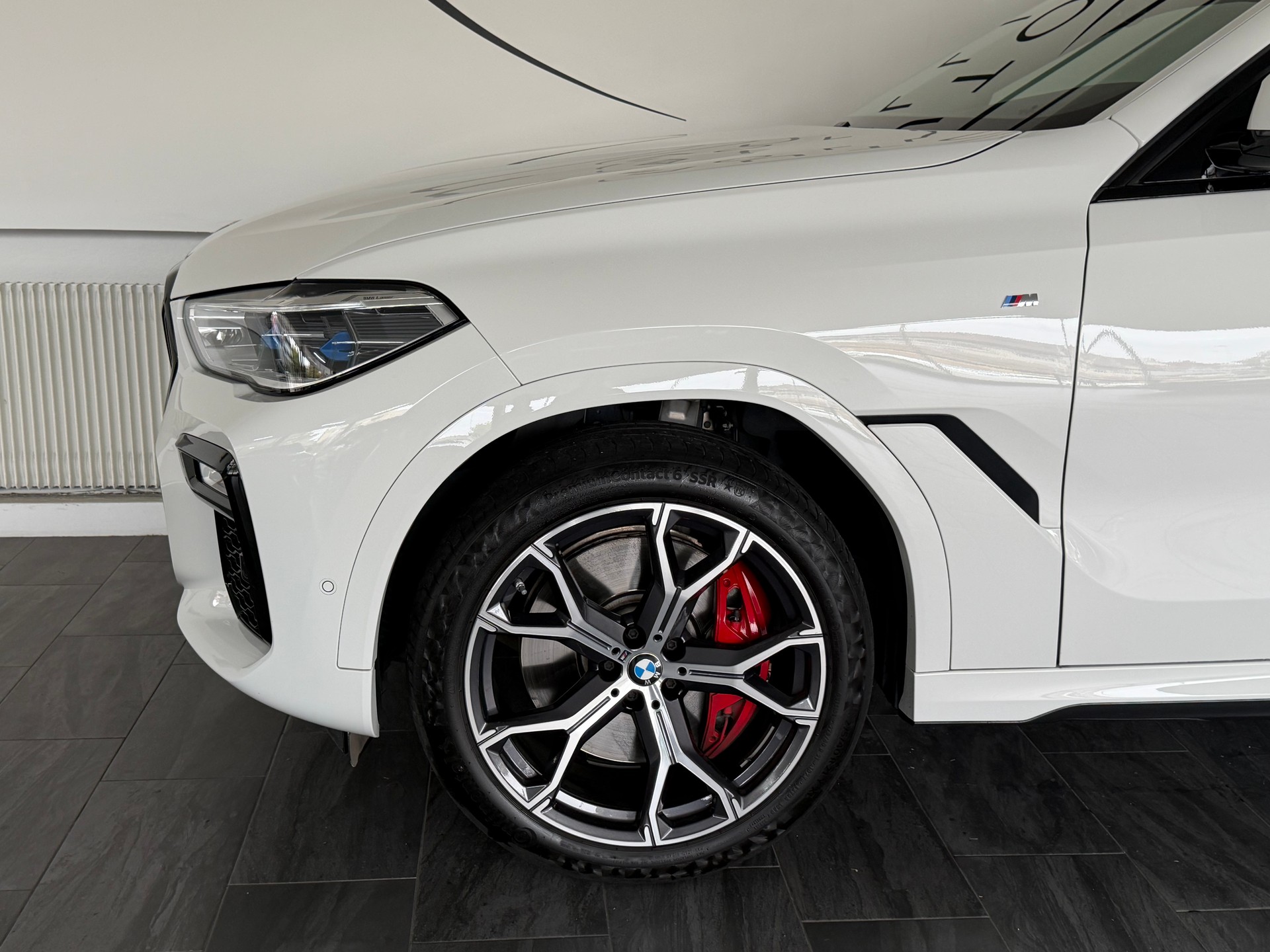 BMW X6 xDrive 48V 40d Steptronic M Sport / CH Fahrzeug-image-7