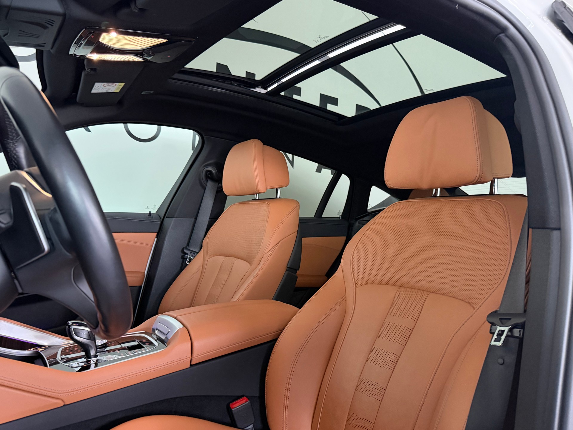 BMW X6 xDrive 48V 40d Steptronic M Sport / CH Fahrzeug-image-14