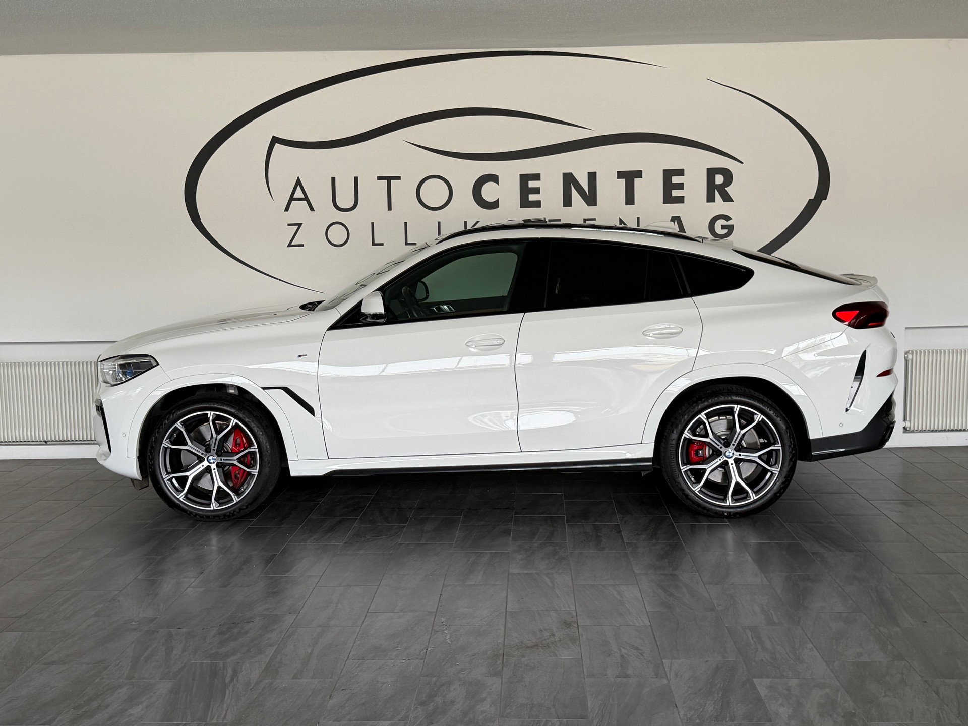 BMW X6 xDrive 48V 40d Steptronic M Sport / CH Fahrzeug-image-4