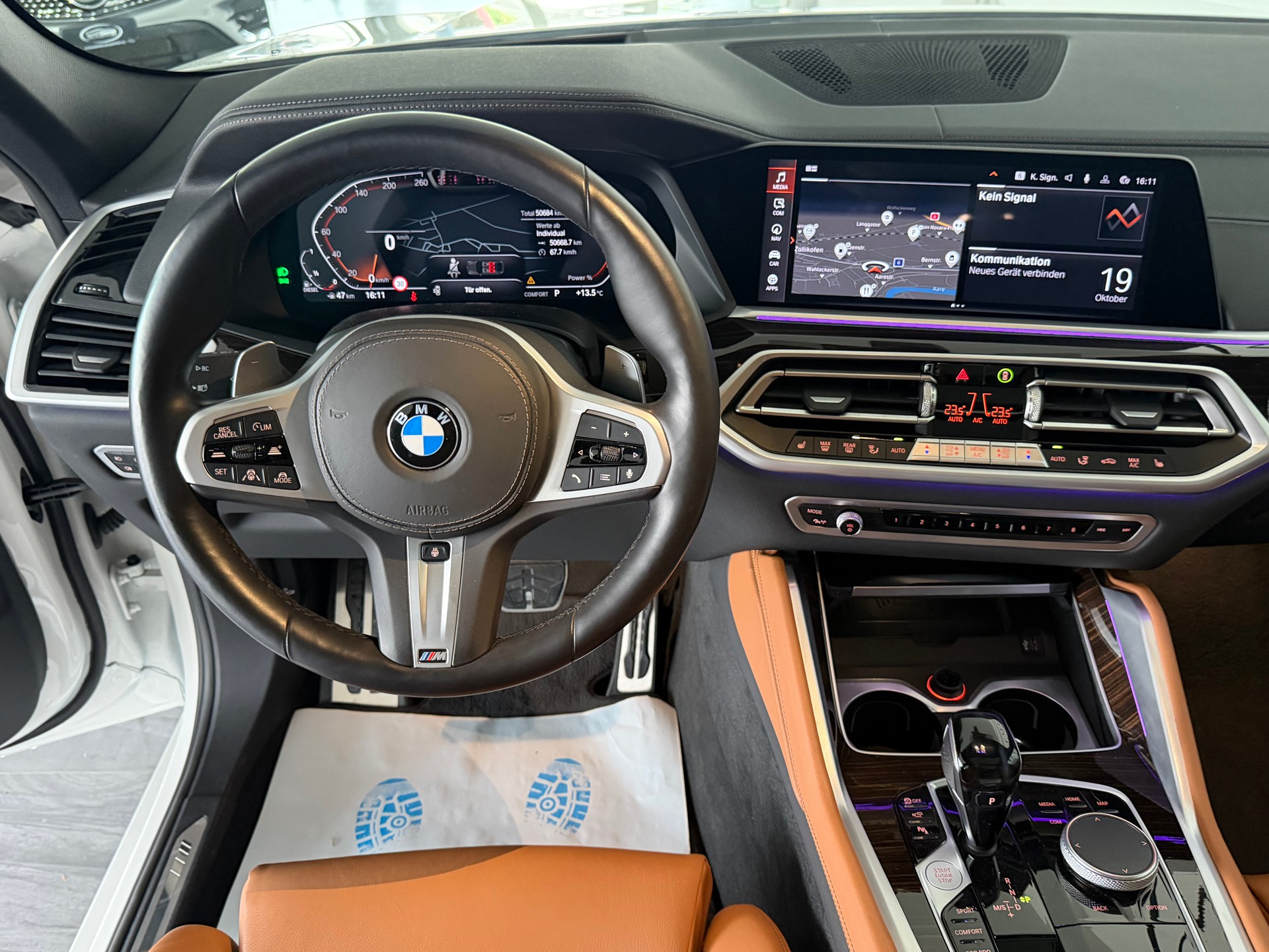 BMW X6 xDrive 48V 40d Steptronic M Sport / CH Fahrzeug-image-11