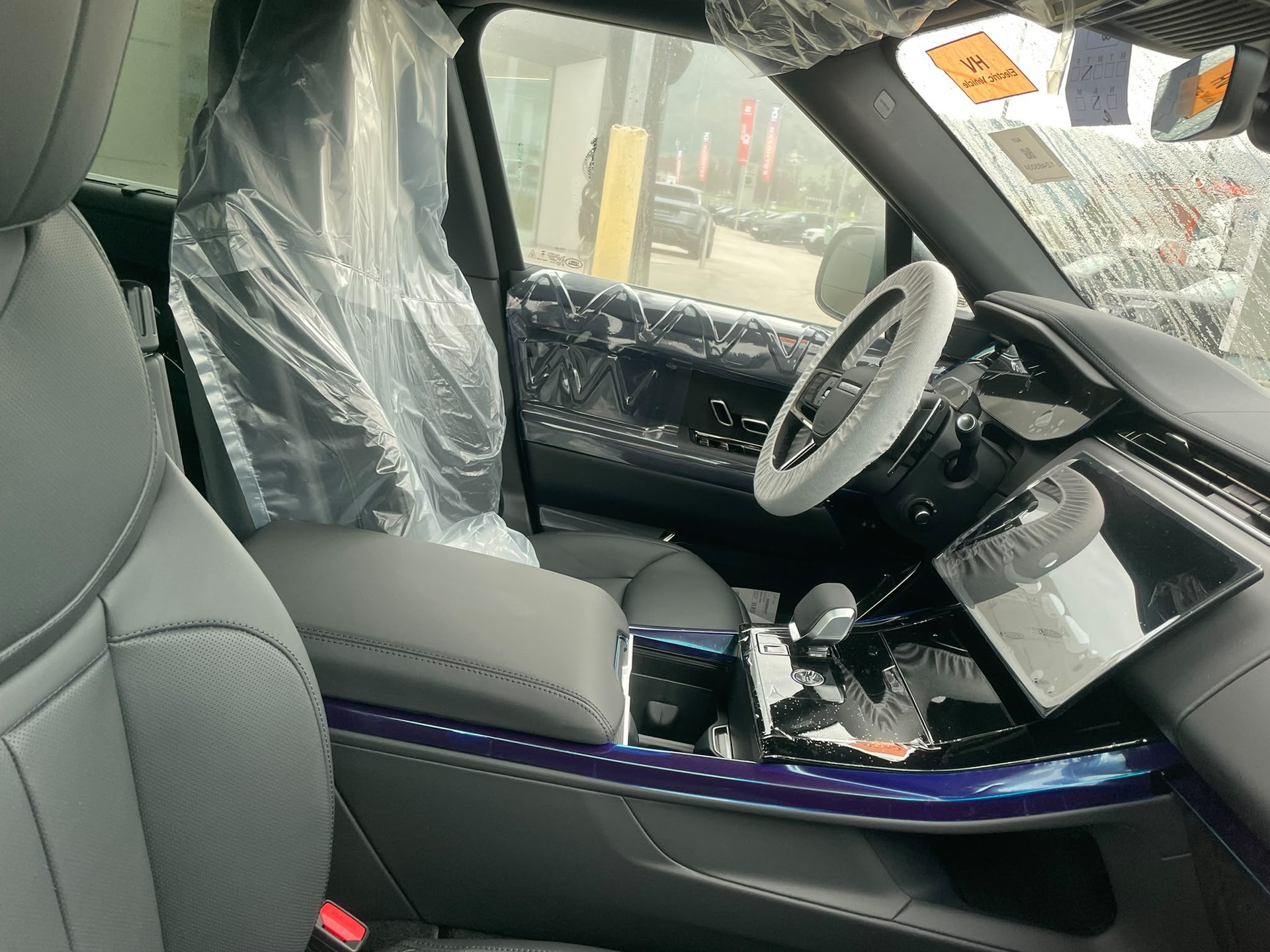 LAND ROVER Range Rover Sport P460e 3.0 Si6 PHEV Dynamic SE Automatic 2027er MODELL-image-1
