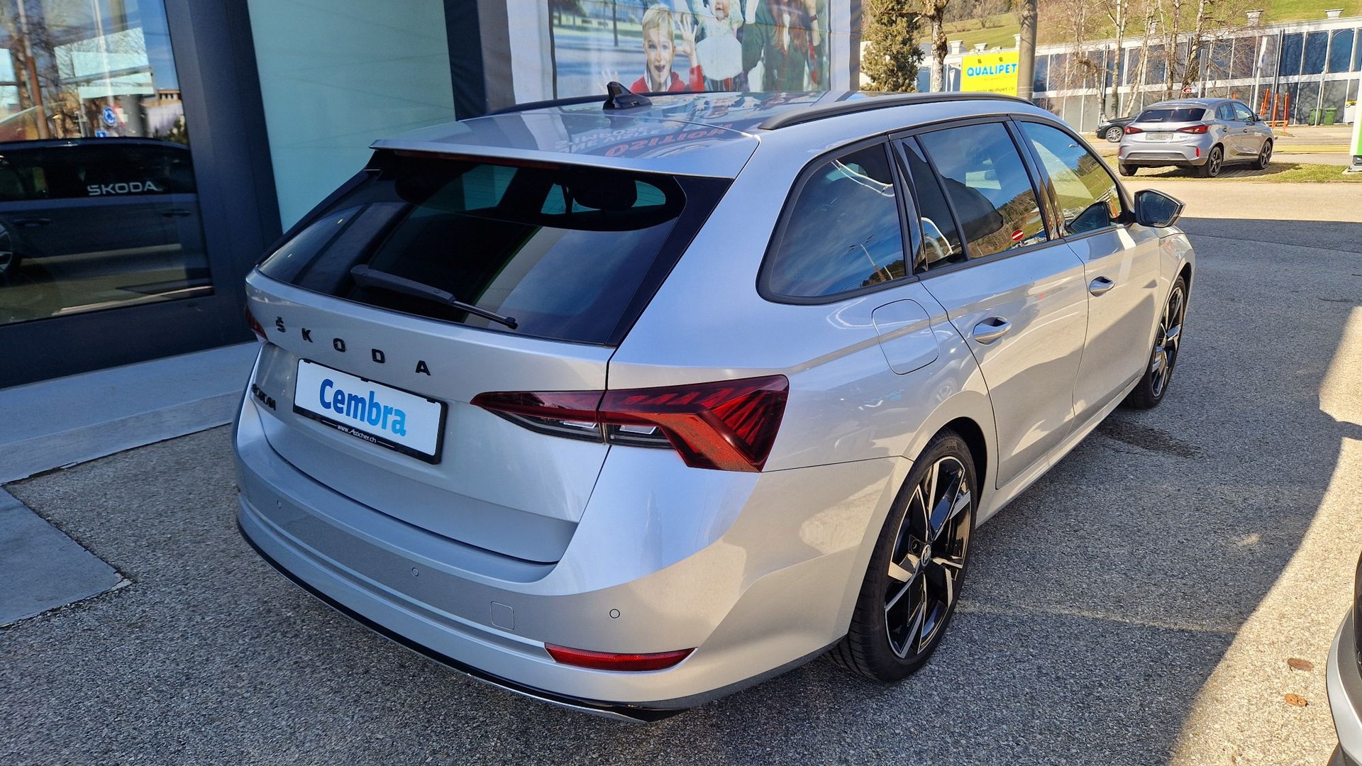 SKODA Octavia Combi 2.0 TSI SportLine DSG 4x4-image-3