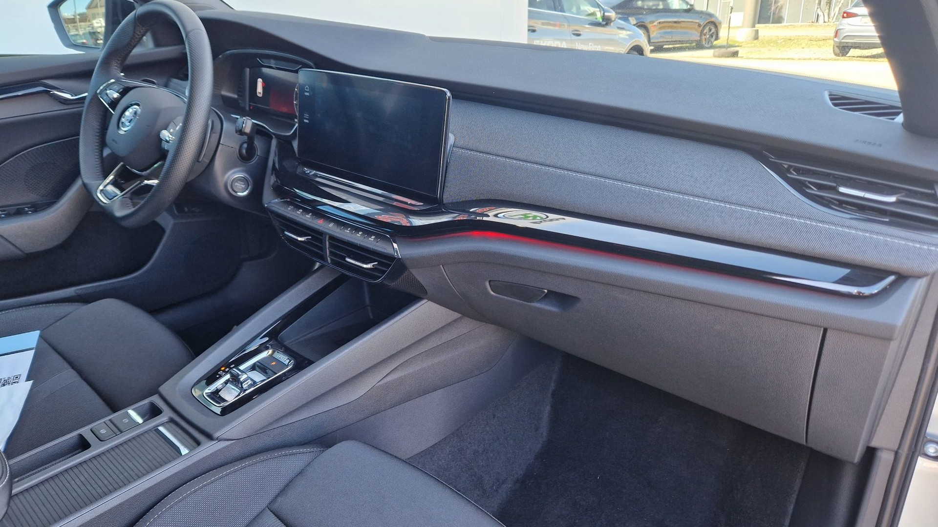 SKODA Octavia Combi 2.0 TSI SportLine DSG 4x4-image-8
