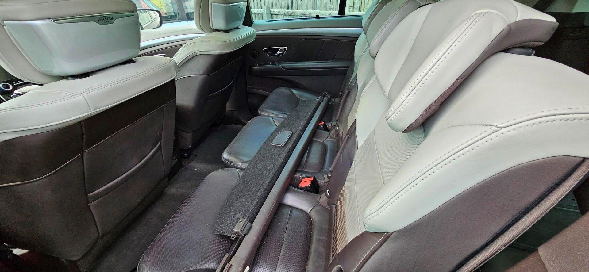 RENAULT Espace 1.6 dCi Initiale Paris EDC Automat-image-5