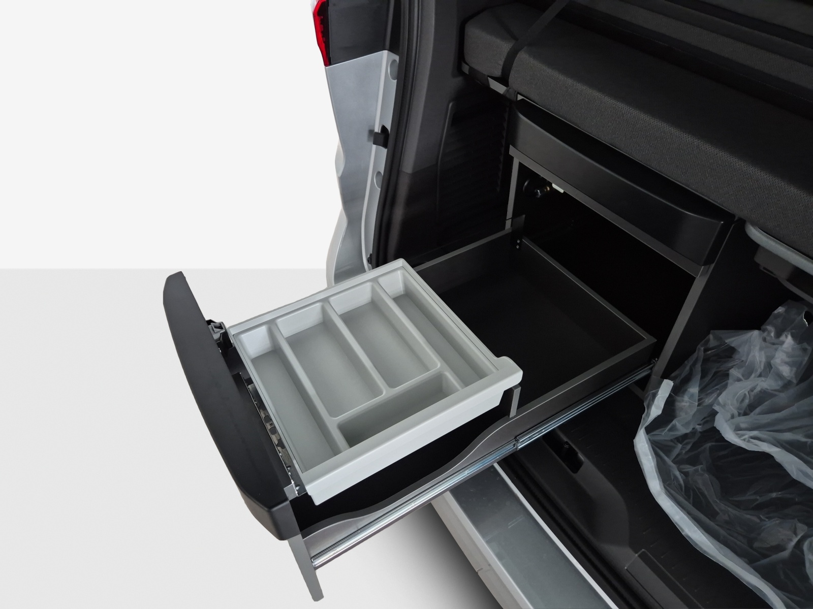 VW California 2.0 TSI Beach Tour-image-14