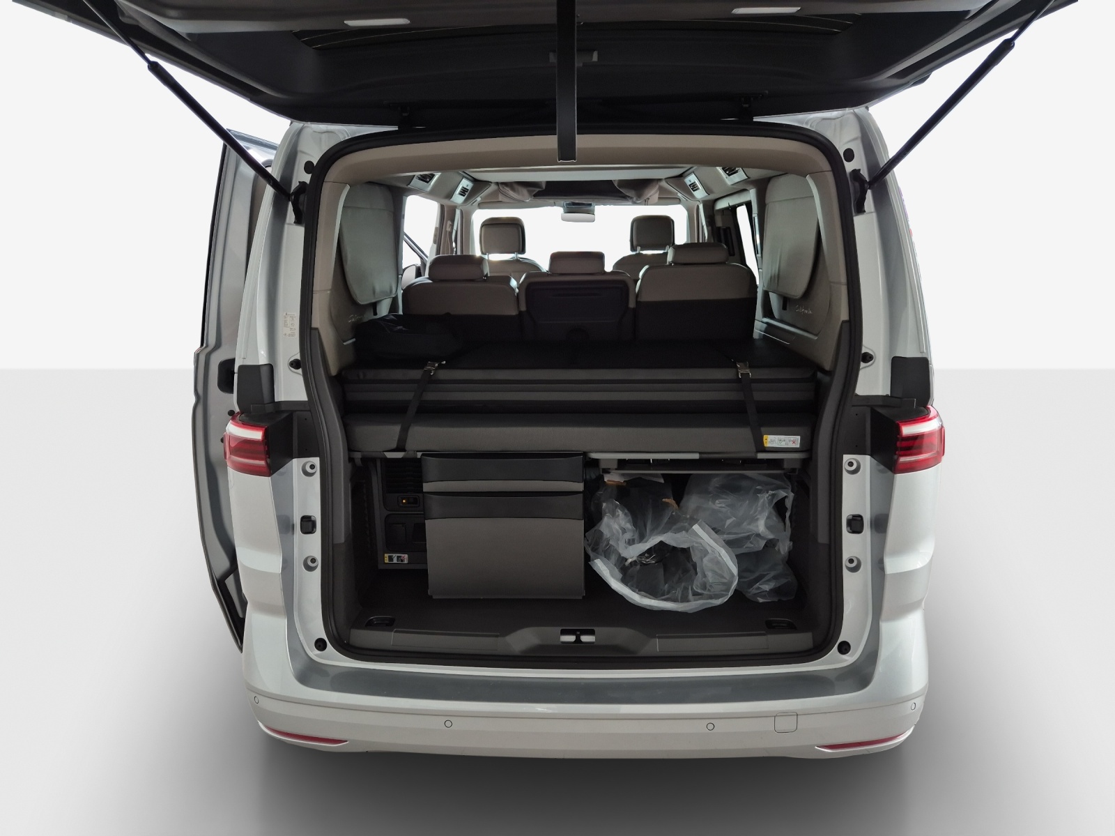 VW California 2.0 TSI Beach Tour-image-12