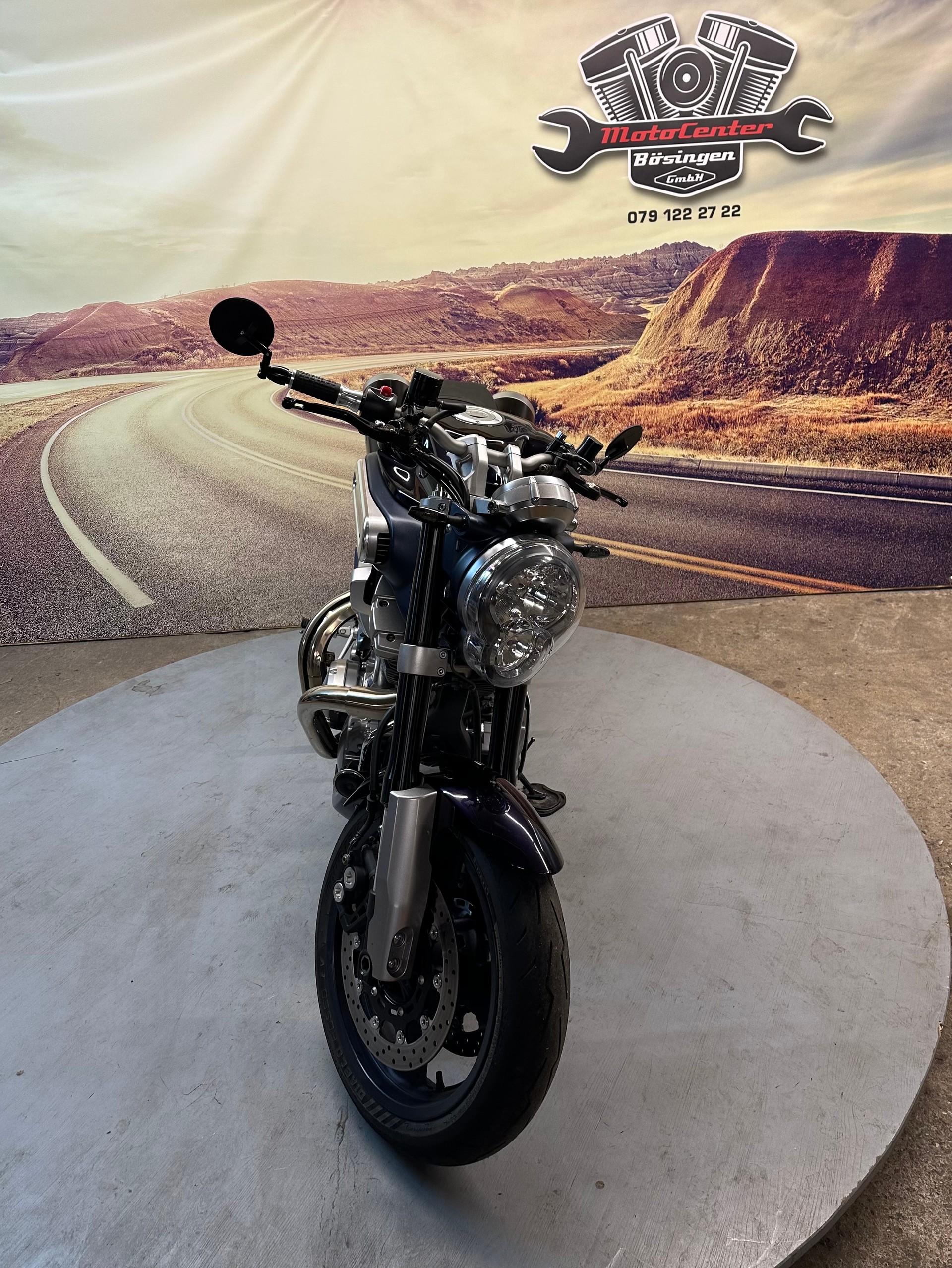 YAMAHA MT-01-showroom-element-2