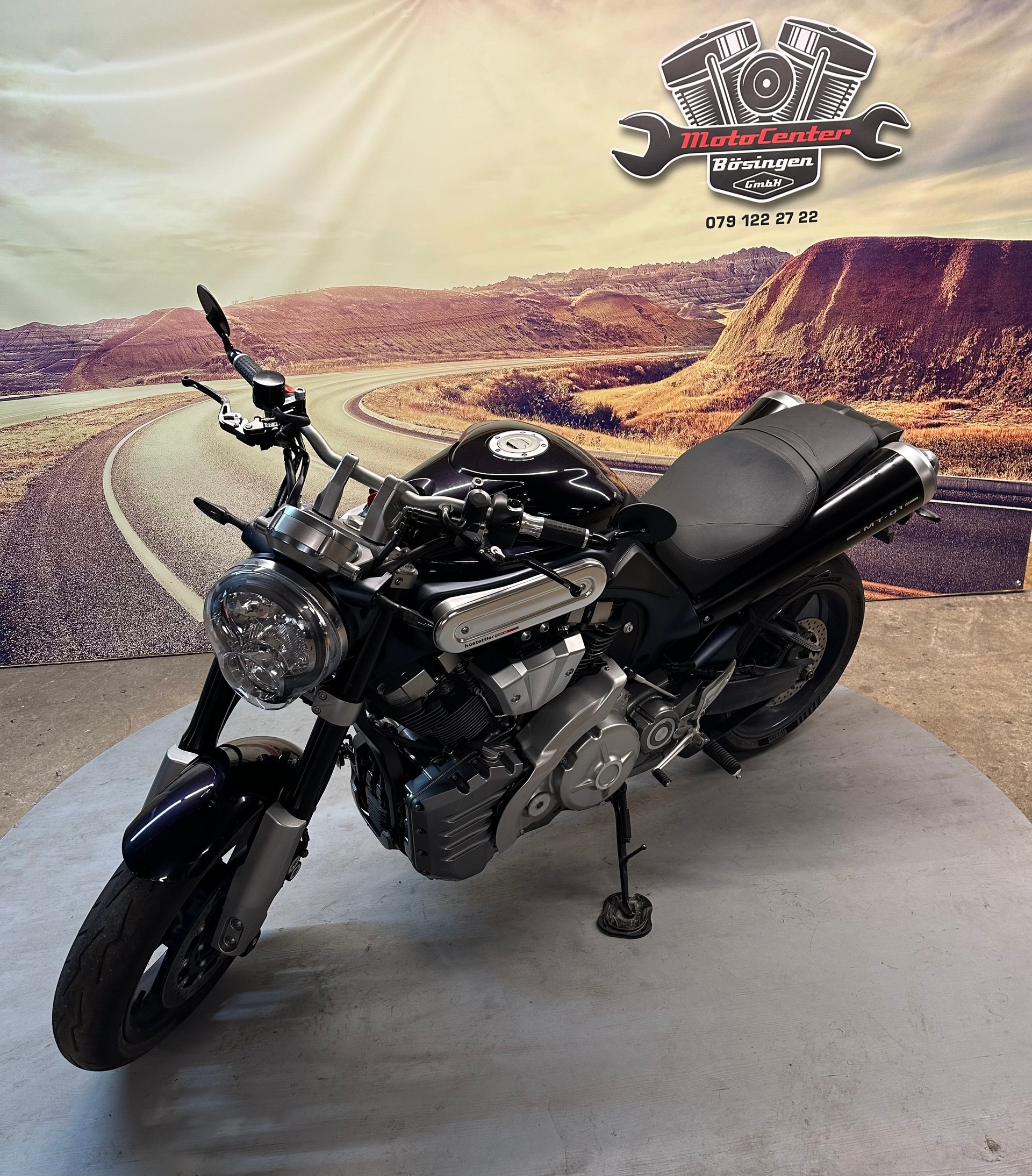 YAMAHA MT-01-showroom-element-3