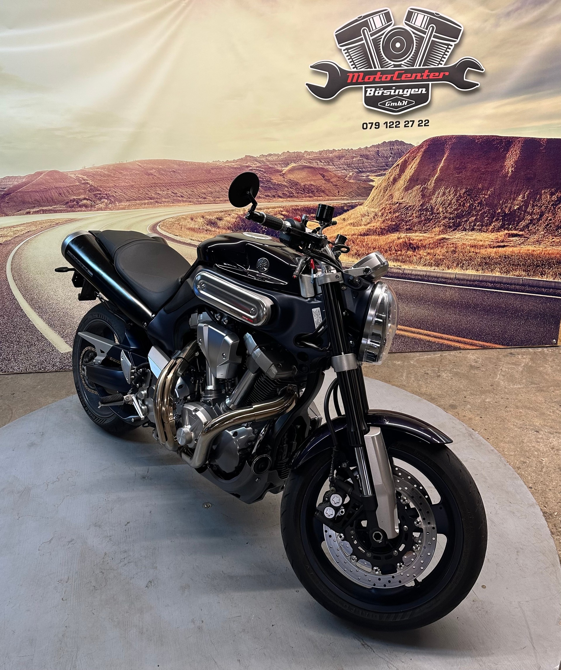 YAMAHA MT-01-showroom-element-1