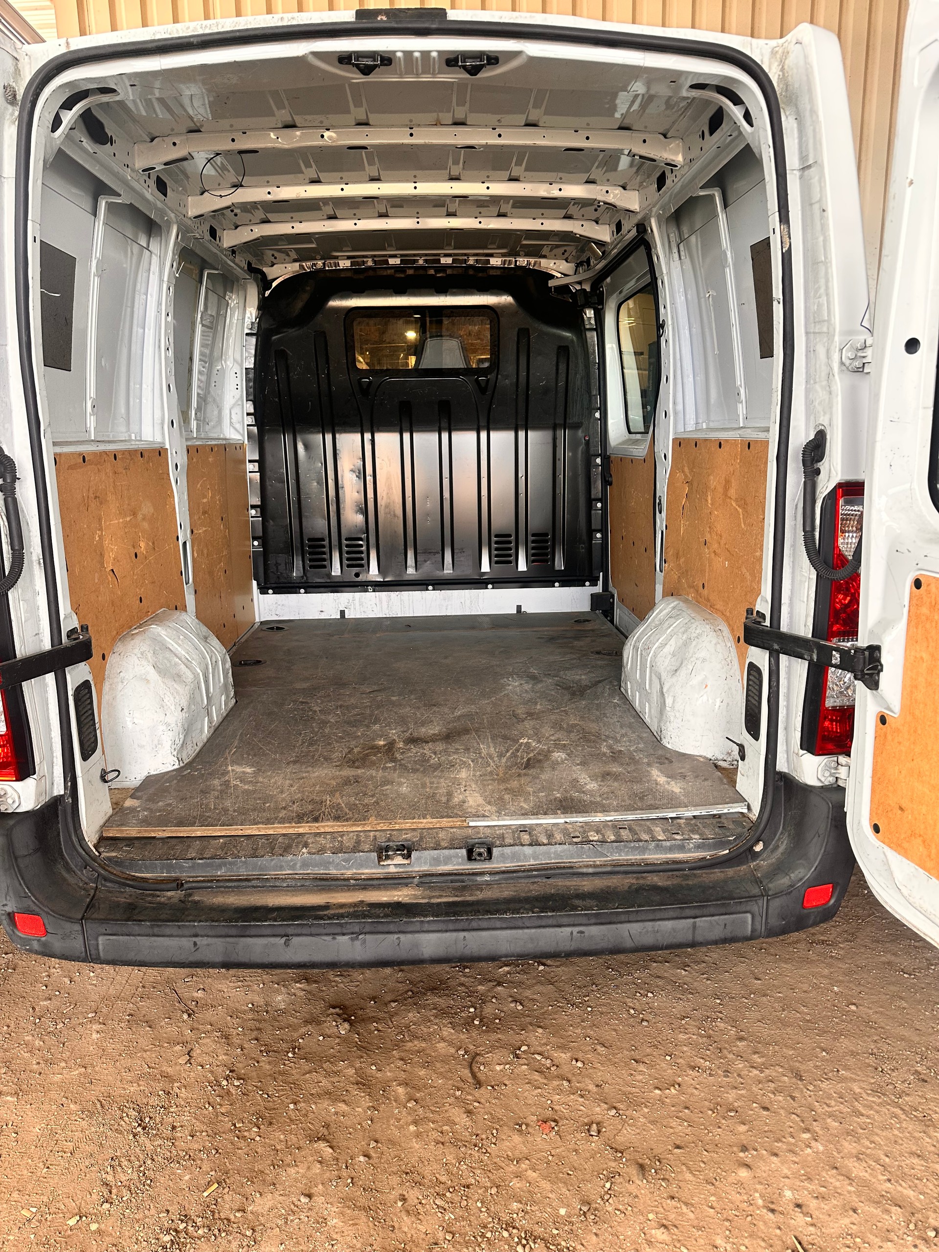 RENAULT Master T28 dCi 110-image-12