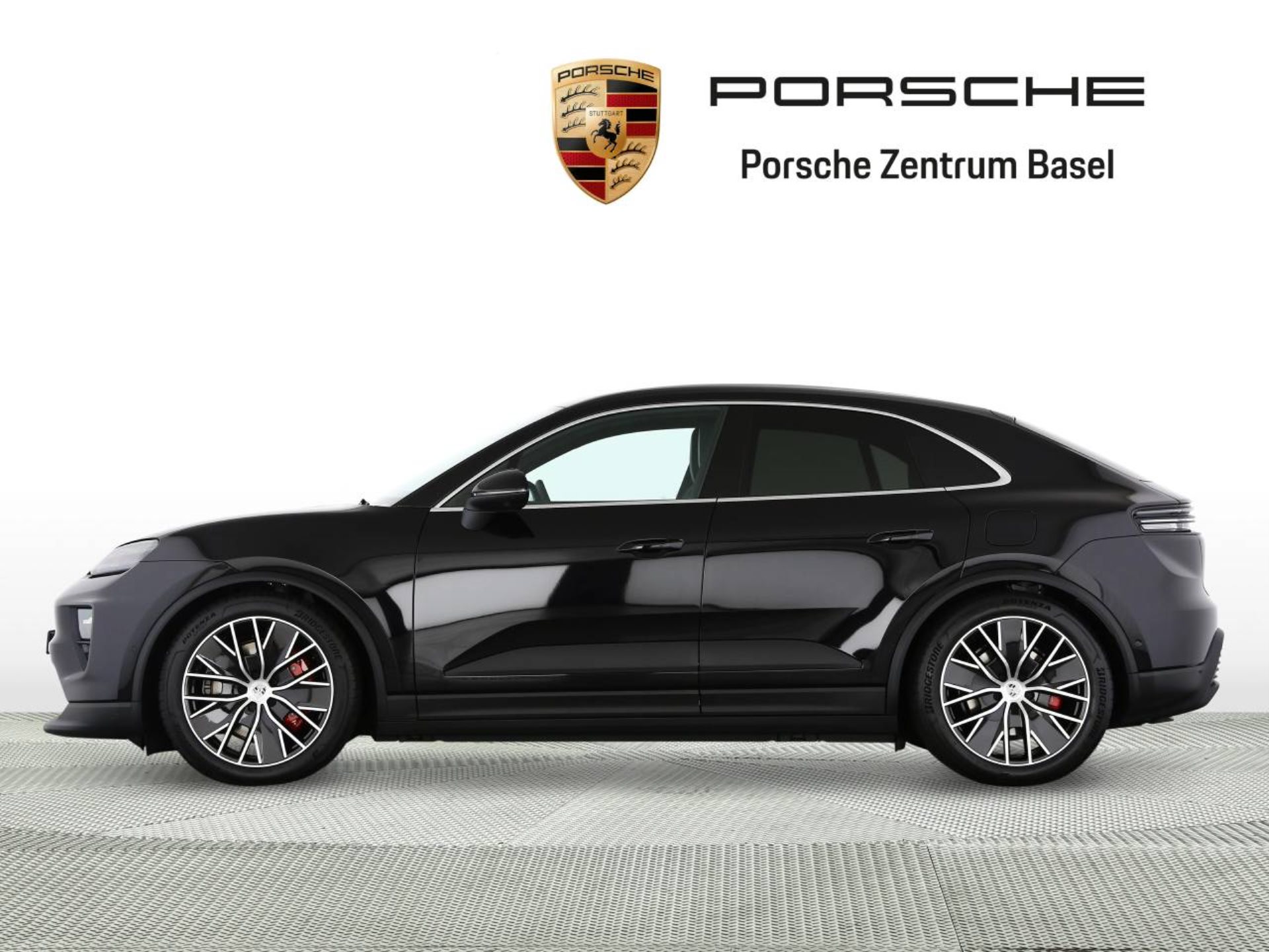 PORSCHE Macan 4S-image-1