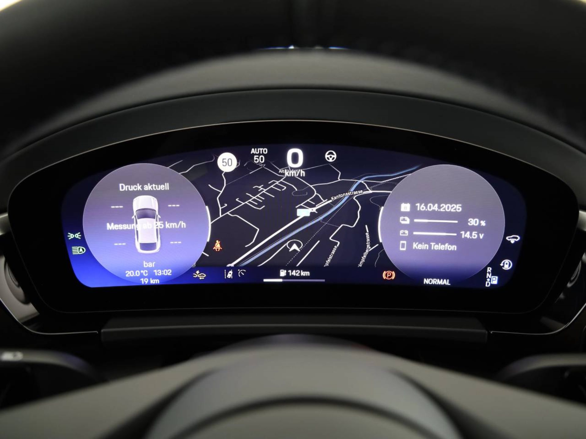 PORSCHE Macan 4S-image-15