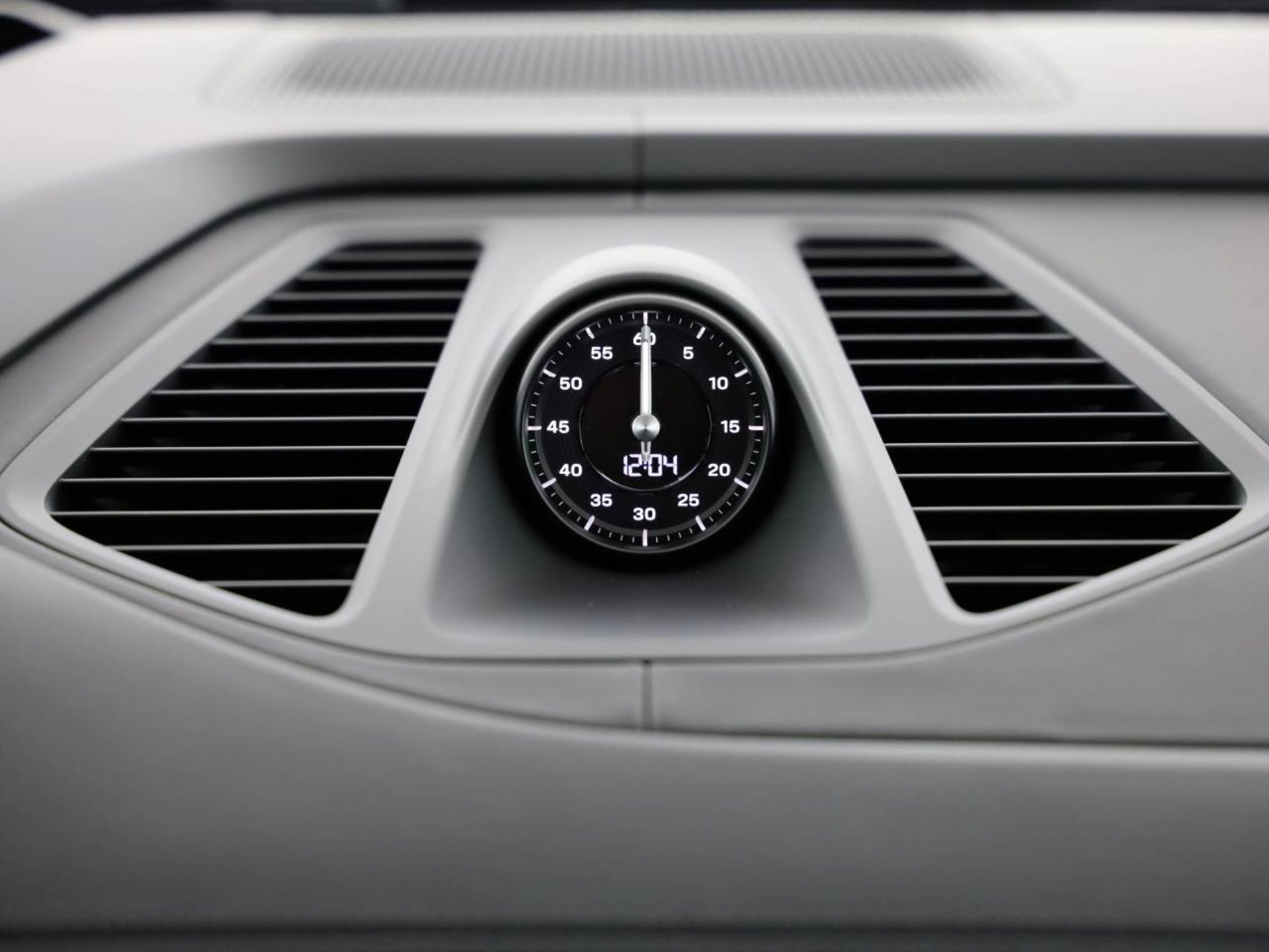 PORSCHE Macan 4S-image-16