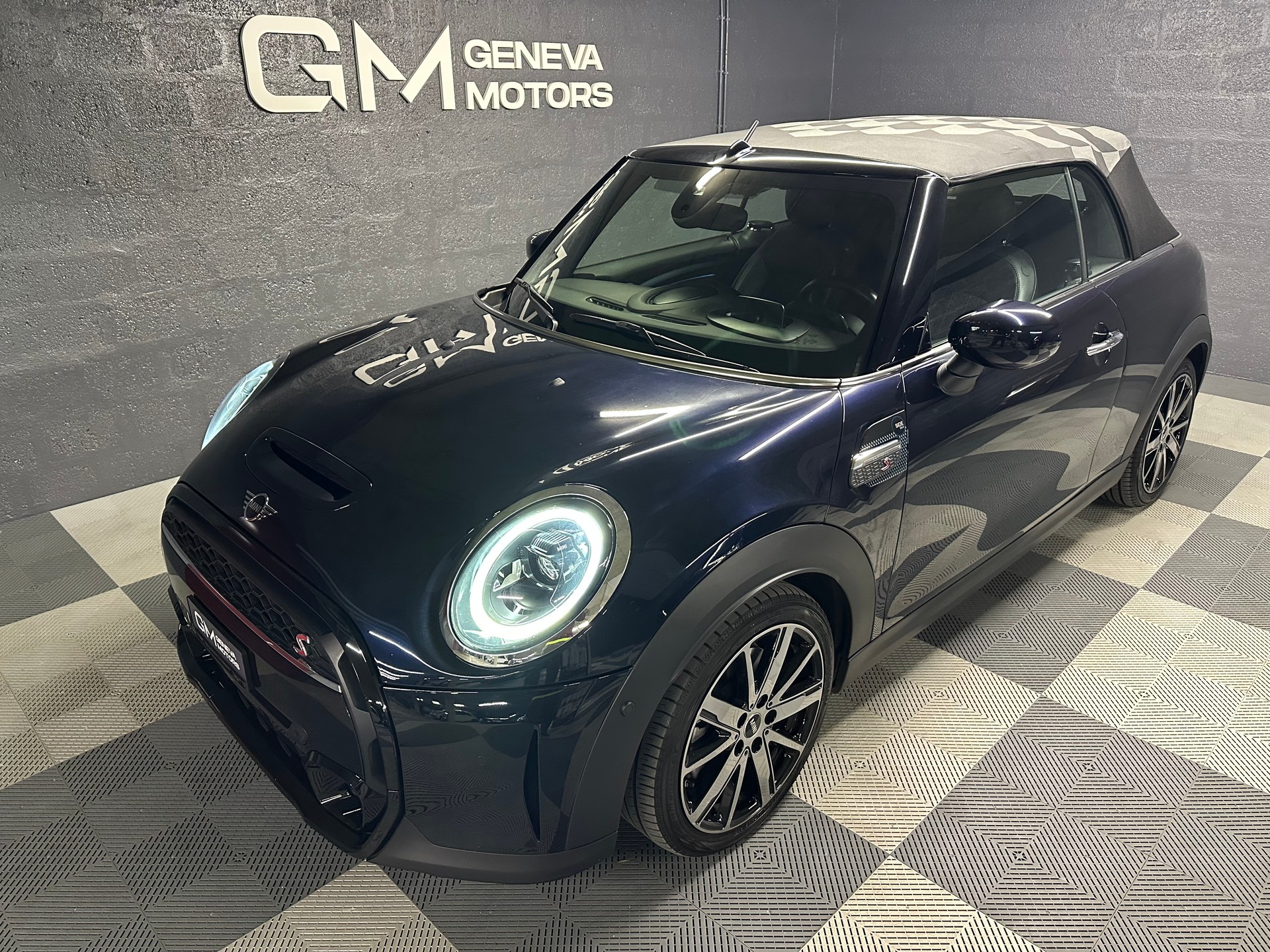MINI Cooper S Cabriolet Sidewalk Edition DKG