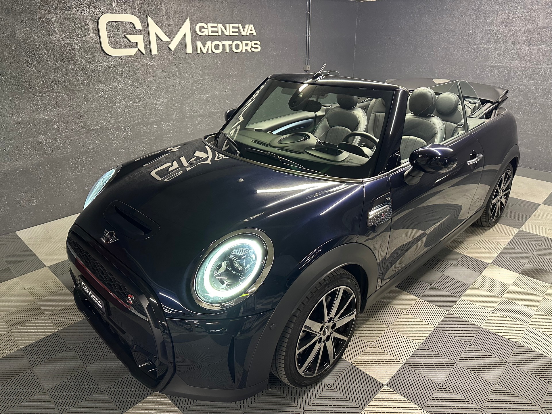 MINI Cooper S Cabriolet Sidewalk Edition DKG-image-1