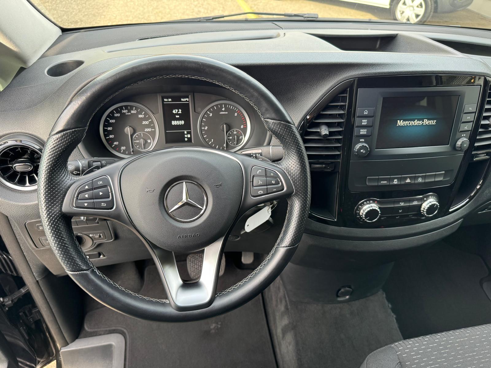 MERCEDES-BENZ Vito 116 CDI Lang Select Tourer 4x4 9G-Tronic-showroom-element-2
