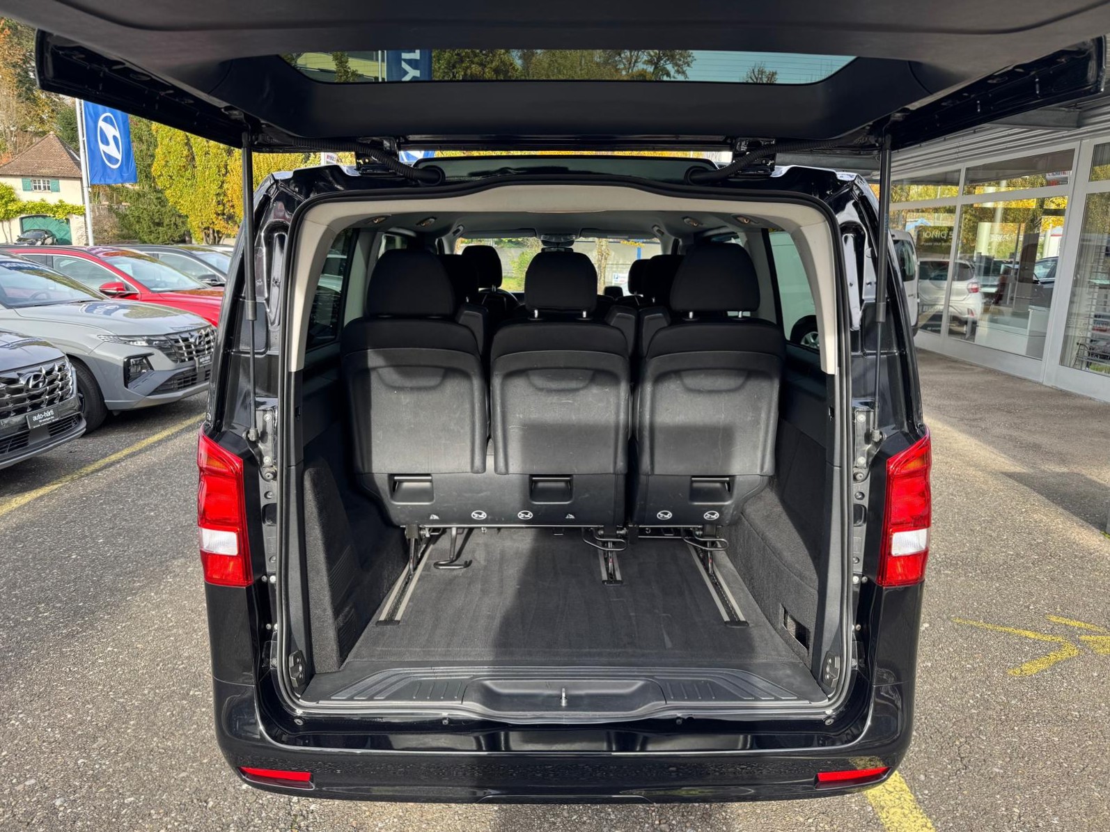 MERCEDES-BENZ Vito 116 CDI Lang Select Tourer 4x4 9G-Tronic-image-17