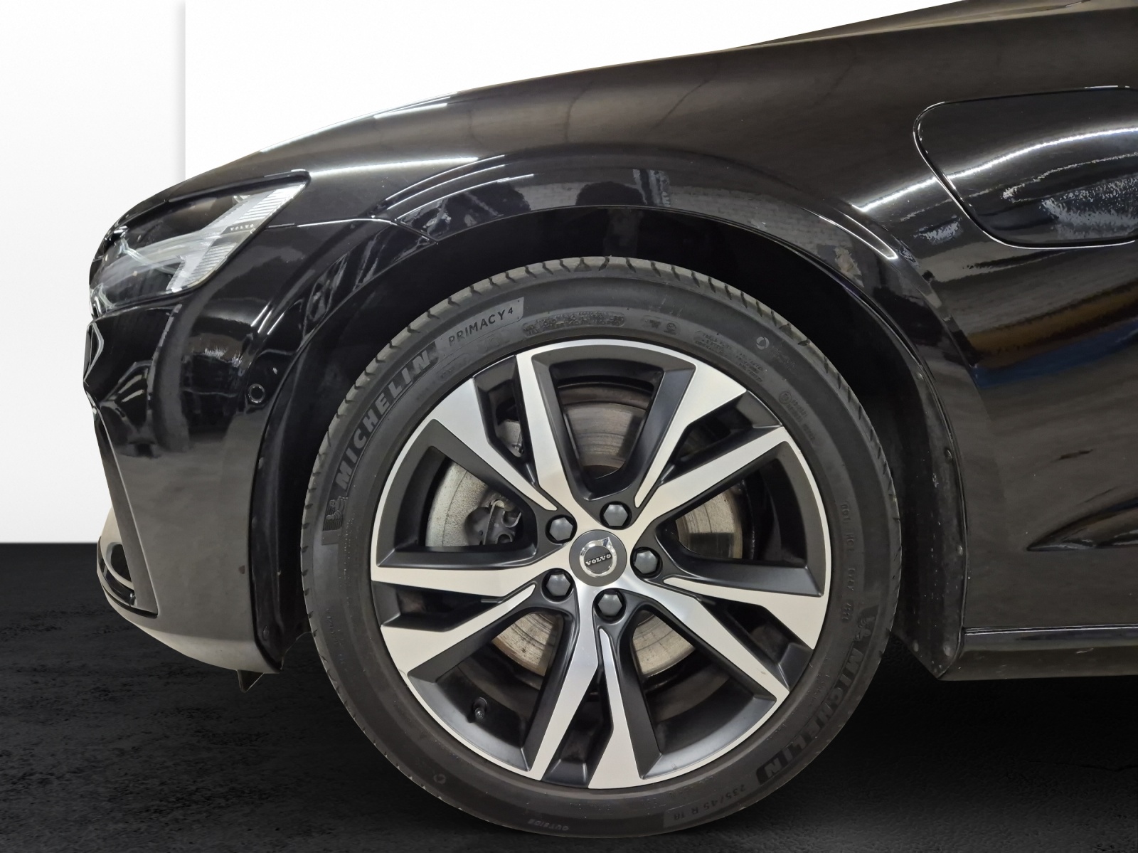 VOLVO V60 2.0 T8 TE R-Design eAWD-image-19