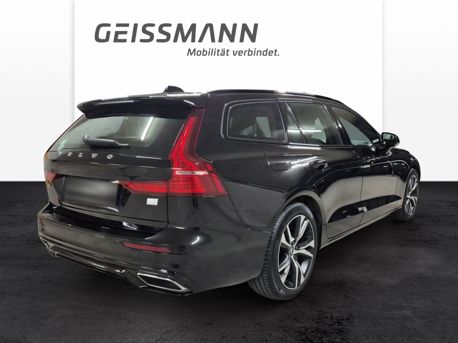 VOLVO V60 2.0 T8 TE R-Design eAWD-image-6