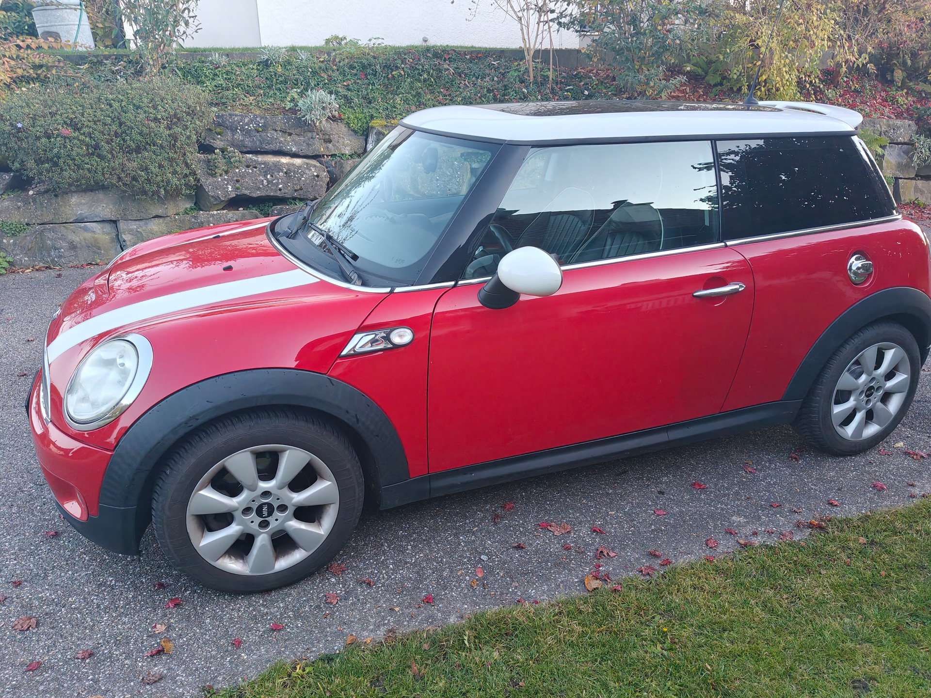 MINI 1.6i Cooper S-image-1