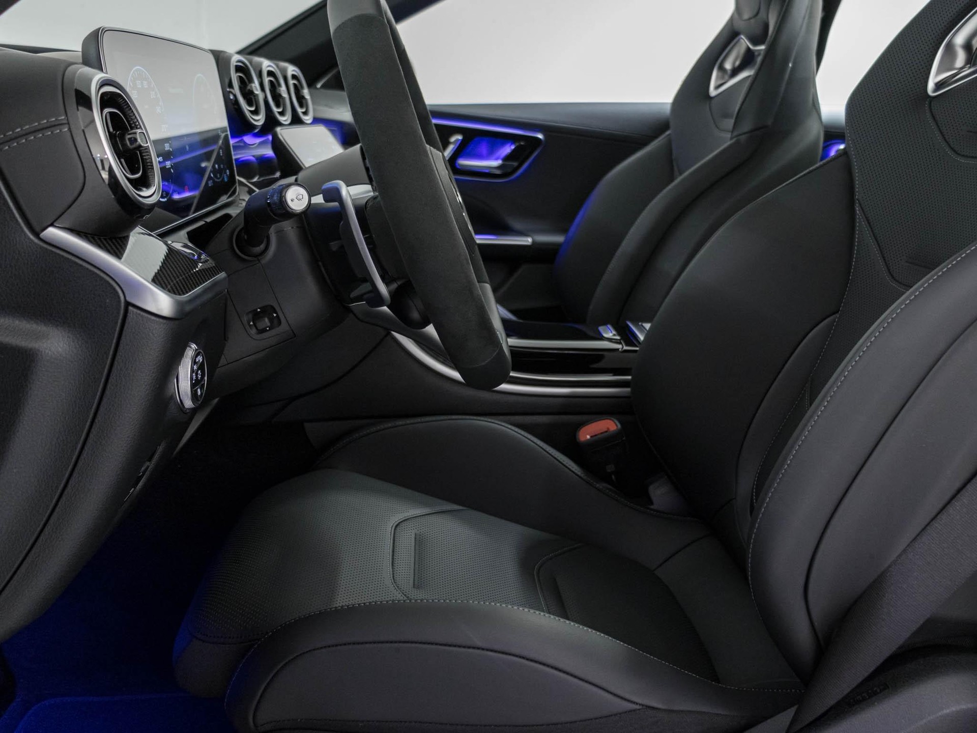 MERCEDES-BENZ C 63 S AMG E Performance 4MATIC-image-7