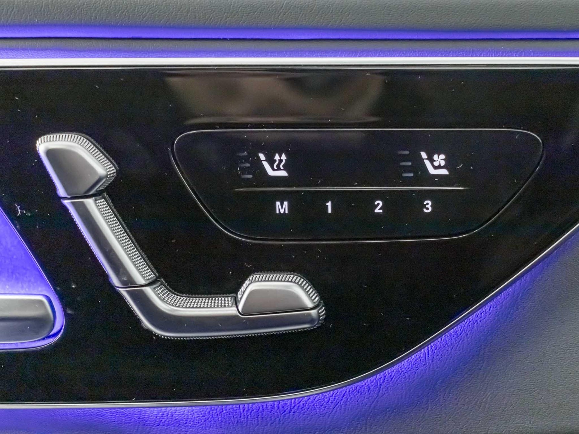MERCEDES-BENZ C 63 S AMG E Performance 4MATIC-image-12