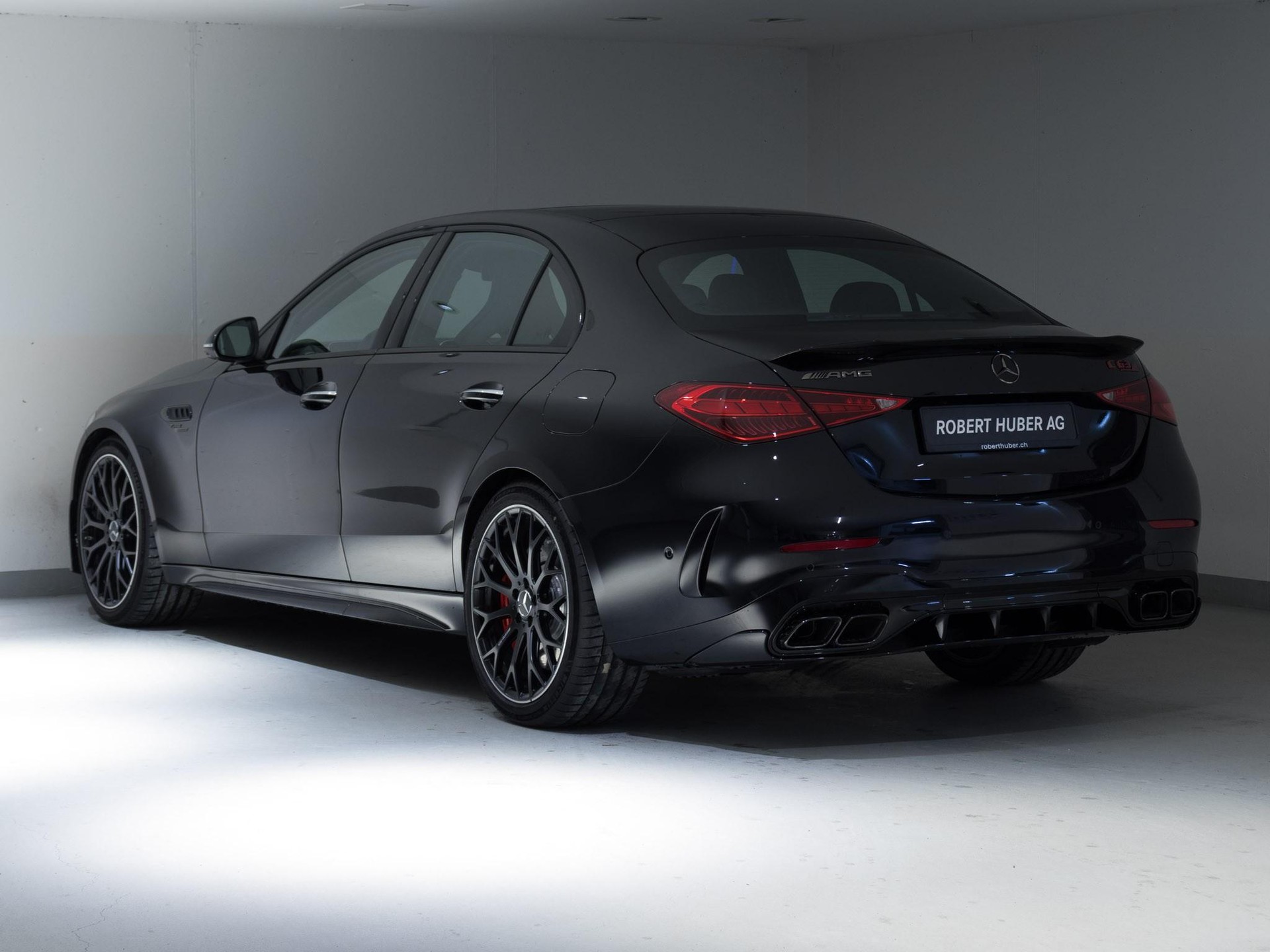 MERCEDES-BENZ C 63 S AMG E Performance 4MATIC-image-3
