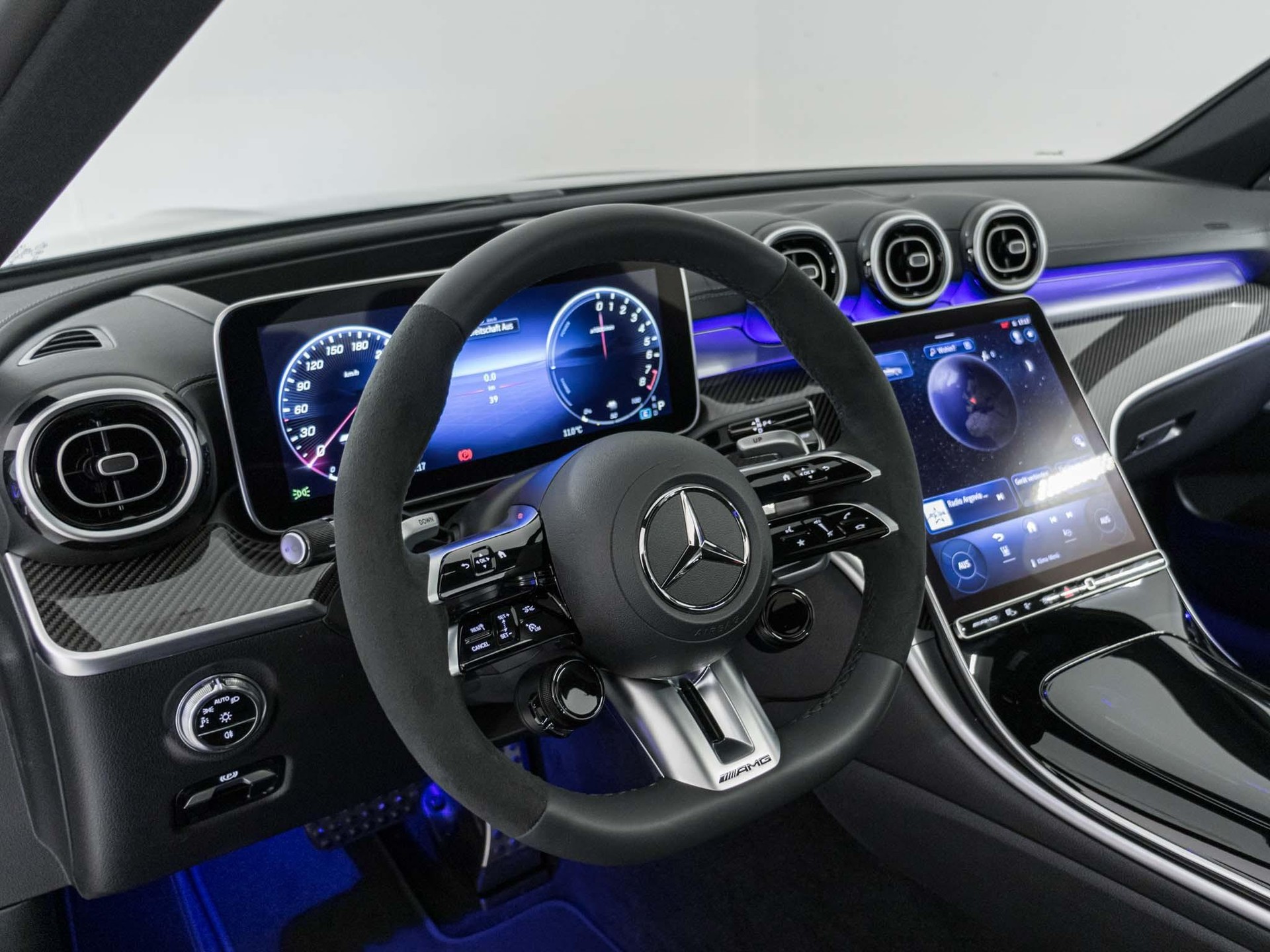 MERCEDES-BENZ C 63 S AMG E Performance 4MATIC-image-10