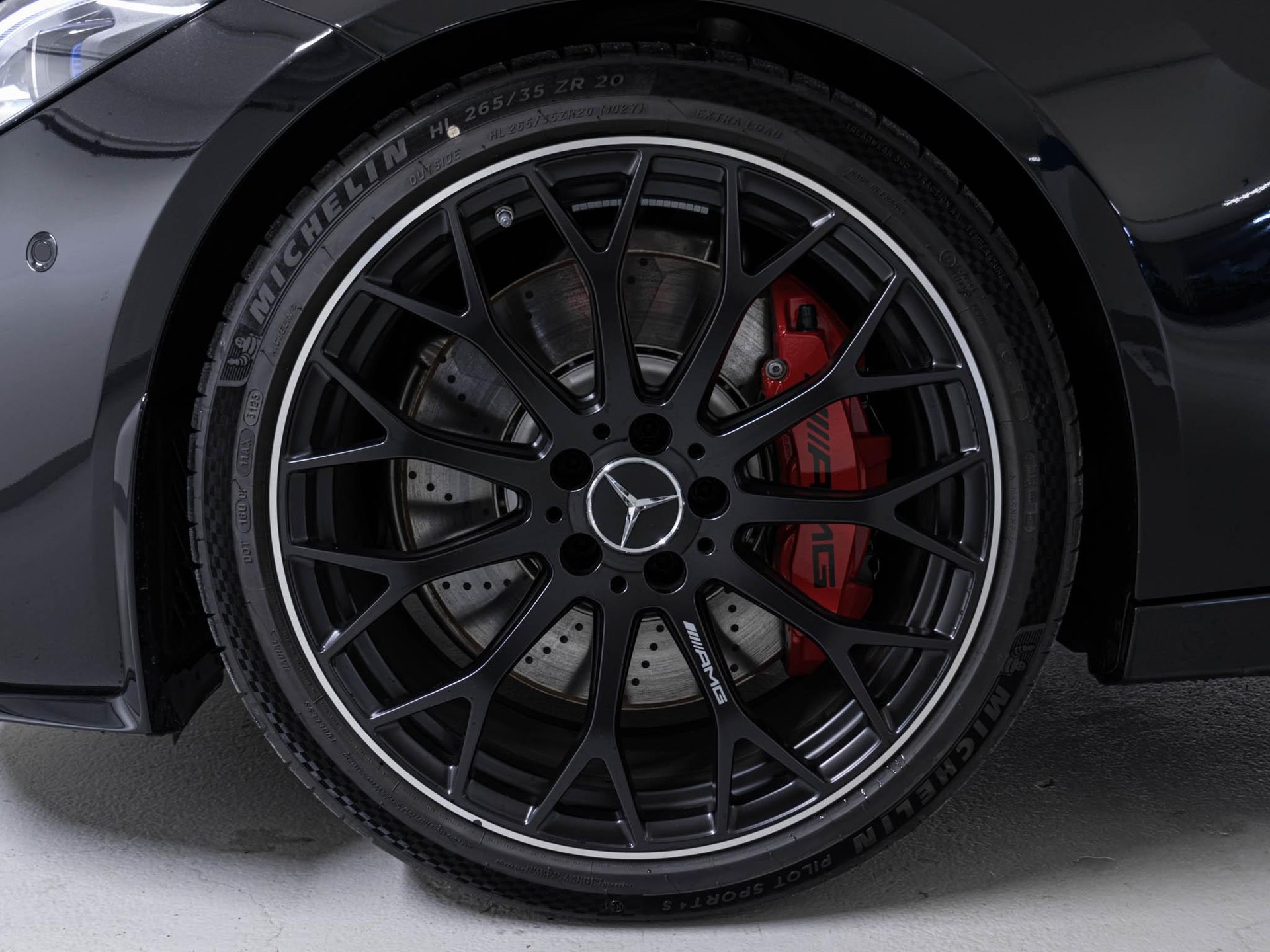 MERCEDES-BENZ C 63 S AMG E Performance 4MATIC-image-14