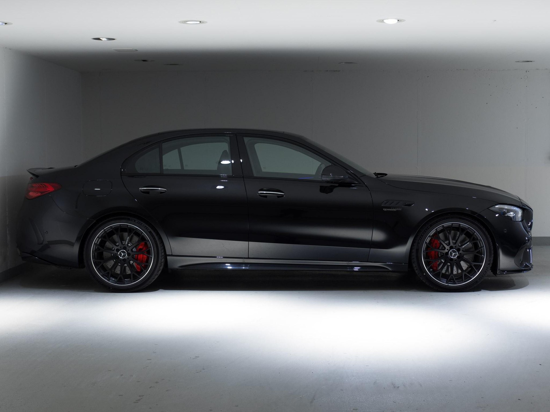 MERCEDES-BENZ C 63 S AMG E Performance 4MATIC-image-1