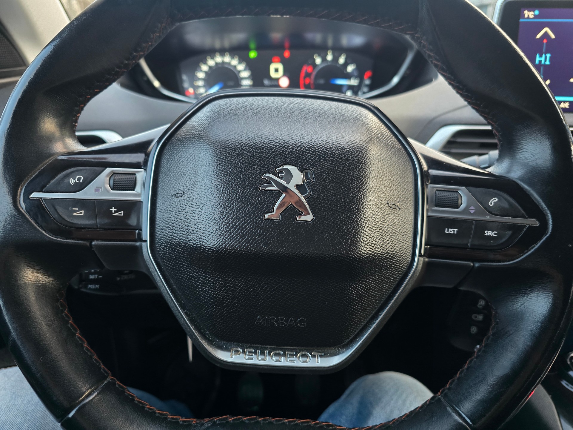 PEUGEOT 3008 1.2 PureTech Access-image-20