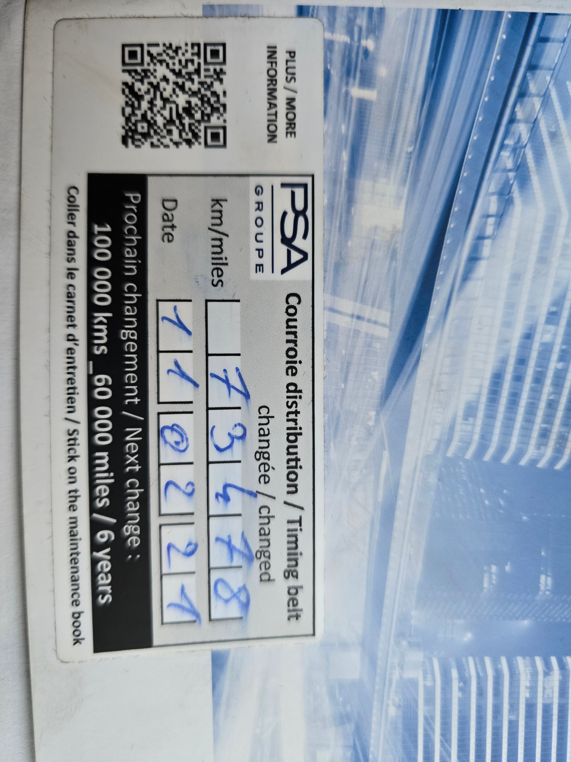 PEUGEOT 3008 1.2 PureTech Access-image-22