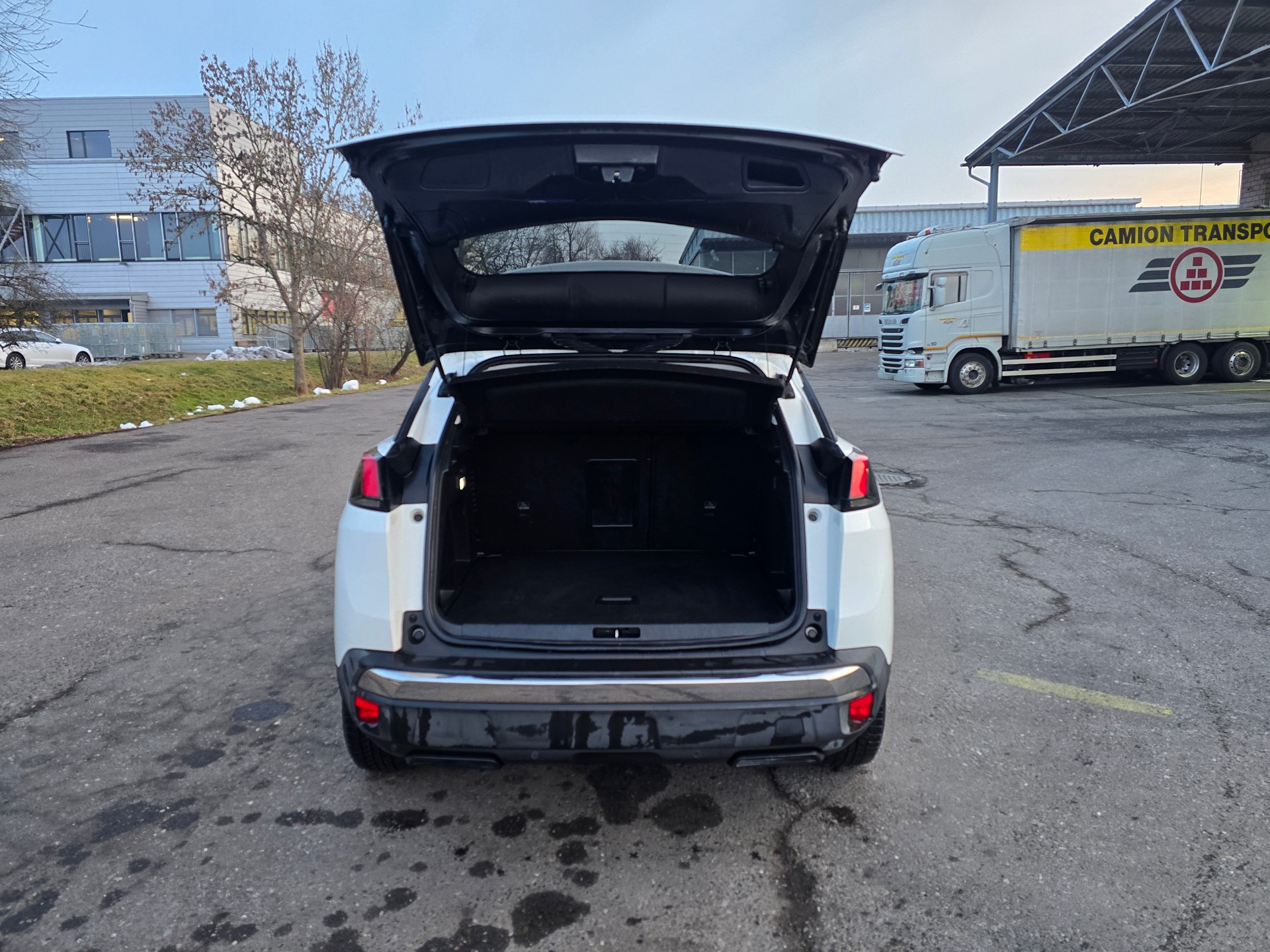 PEUGEOT 3008 1.2 PureTech Access-image-6