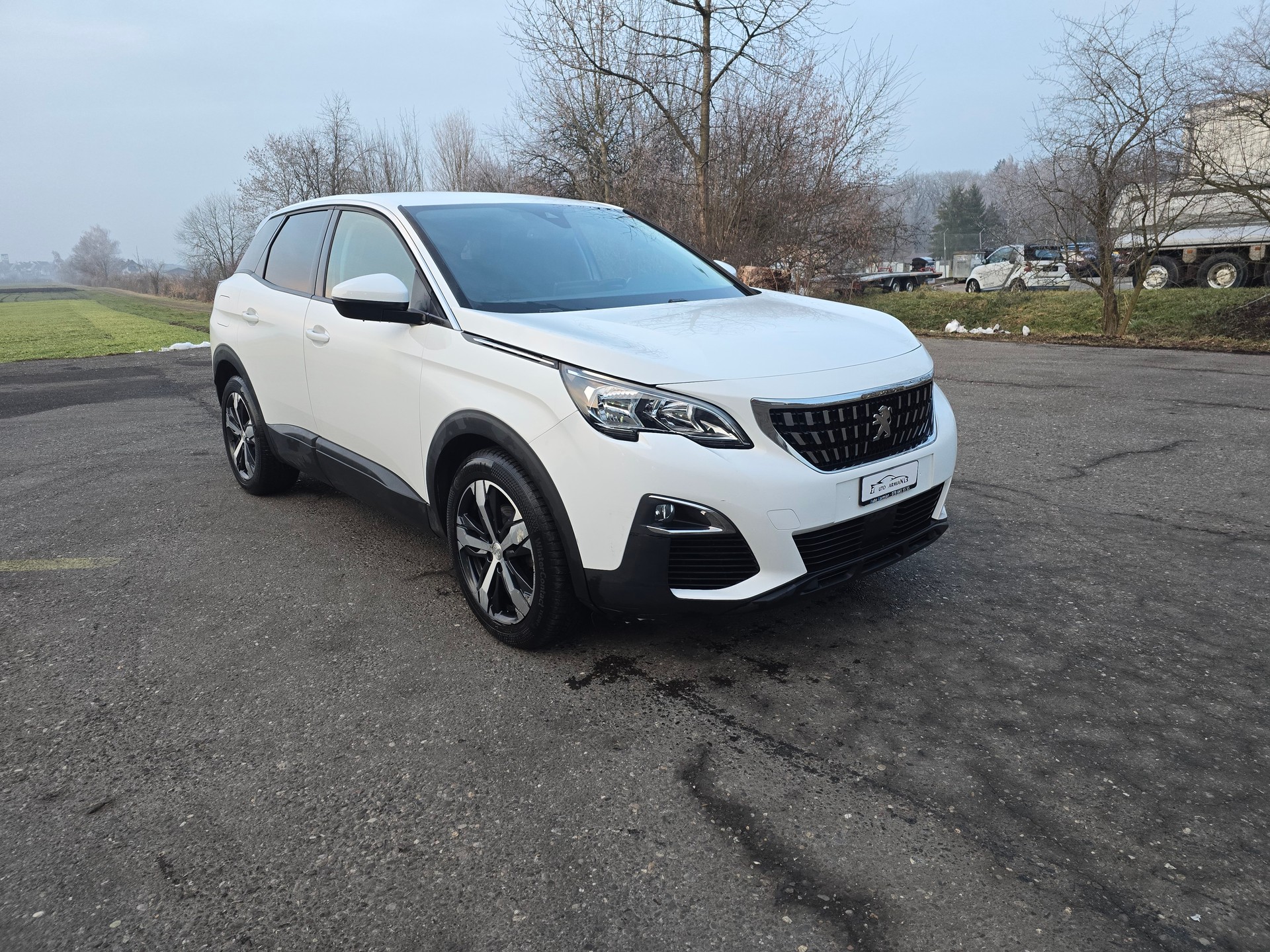 PEUGEOT 3008 1.2 PureTech Access-image-1