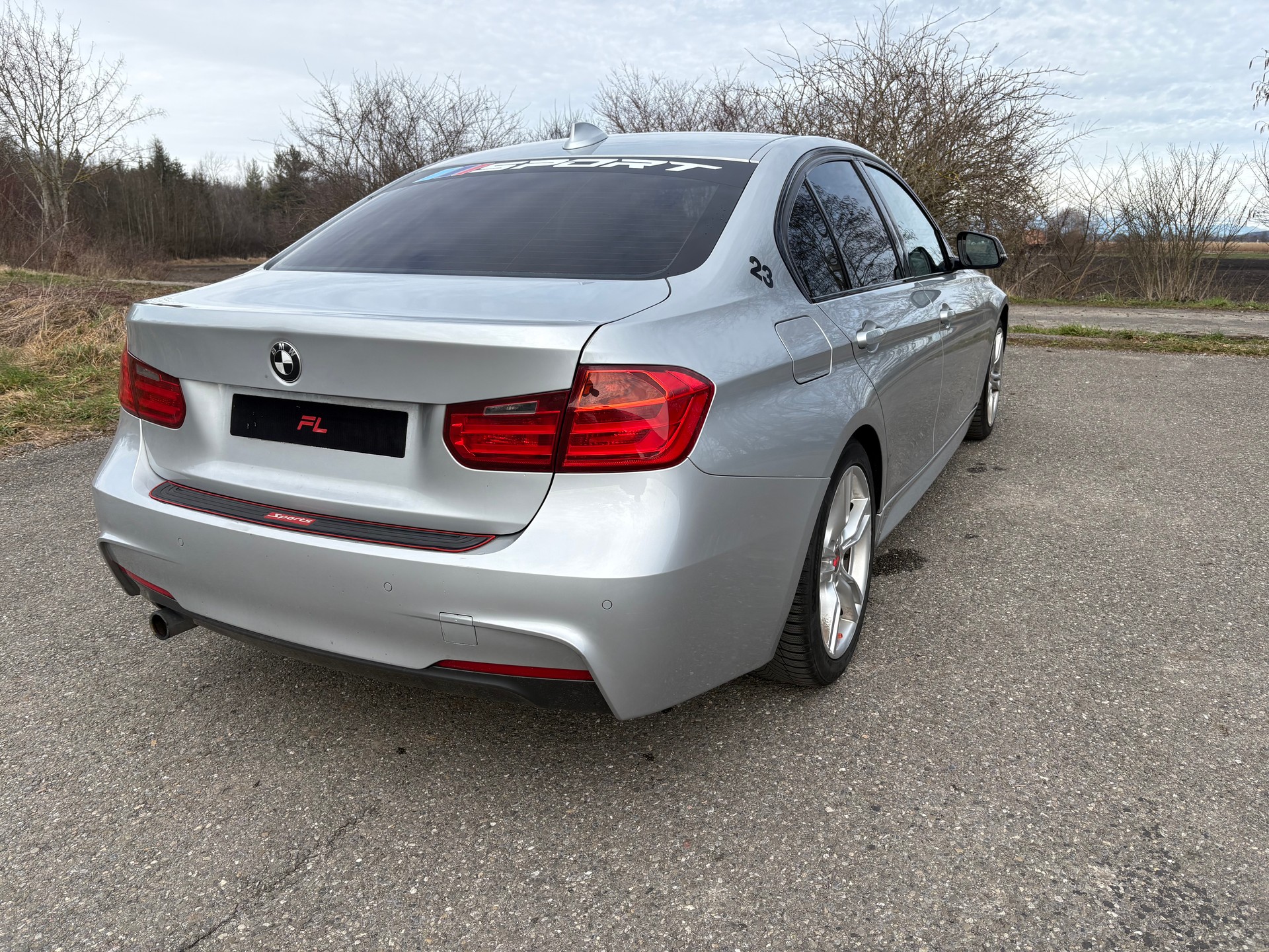 BMW 320d Sport Line Steptronic-image-8