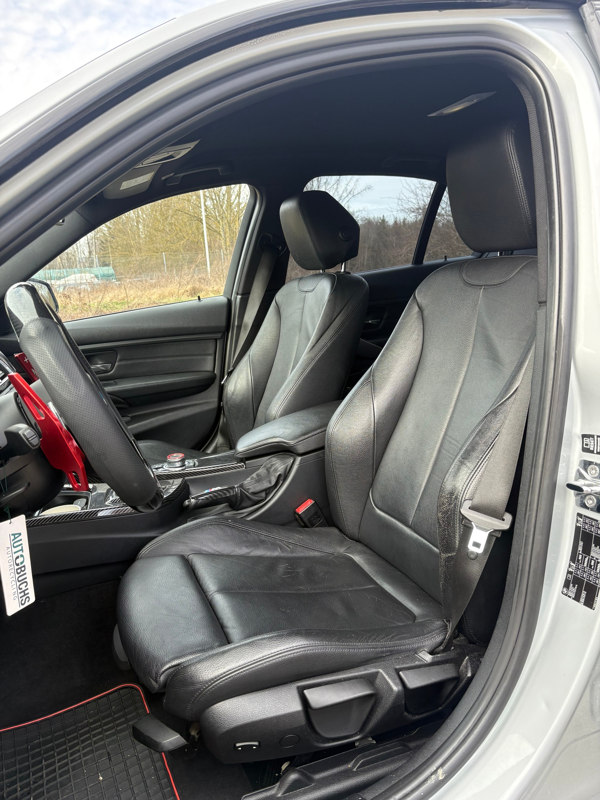 BMW 320d Sport Line Steptronic-image-10