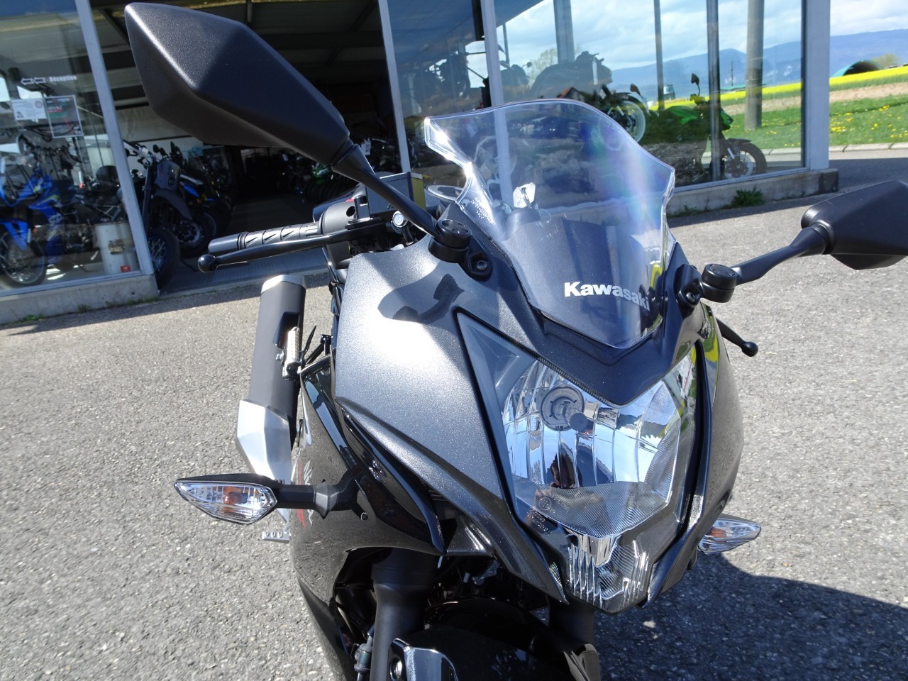 KAWASAKI Ninja 125-image-5