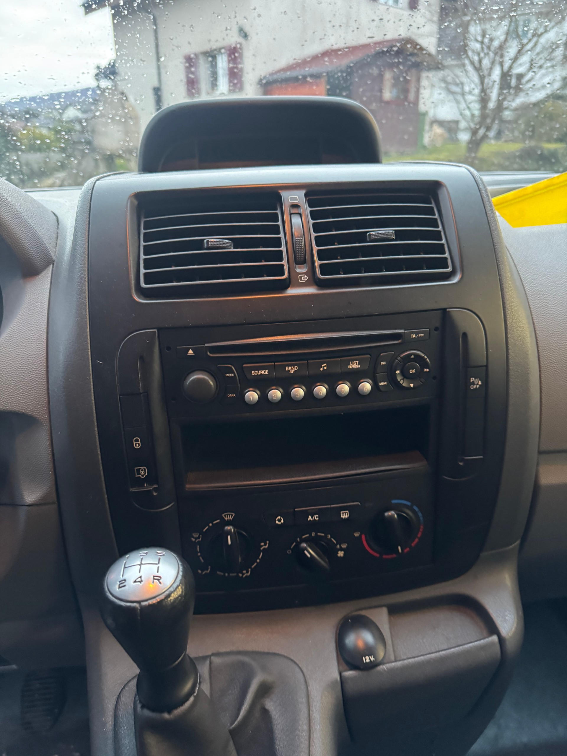 CITROEN Jumpy 1.6 HDi 12 L1H1-image-8