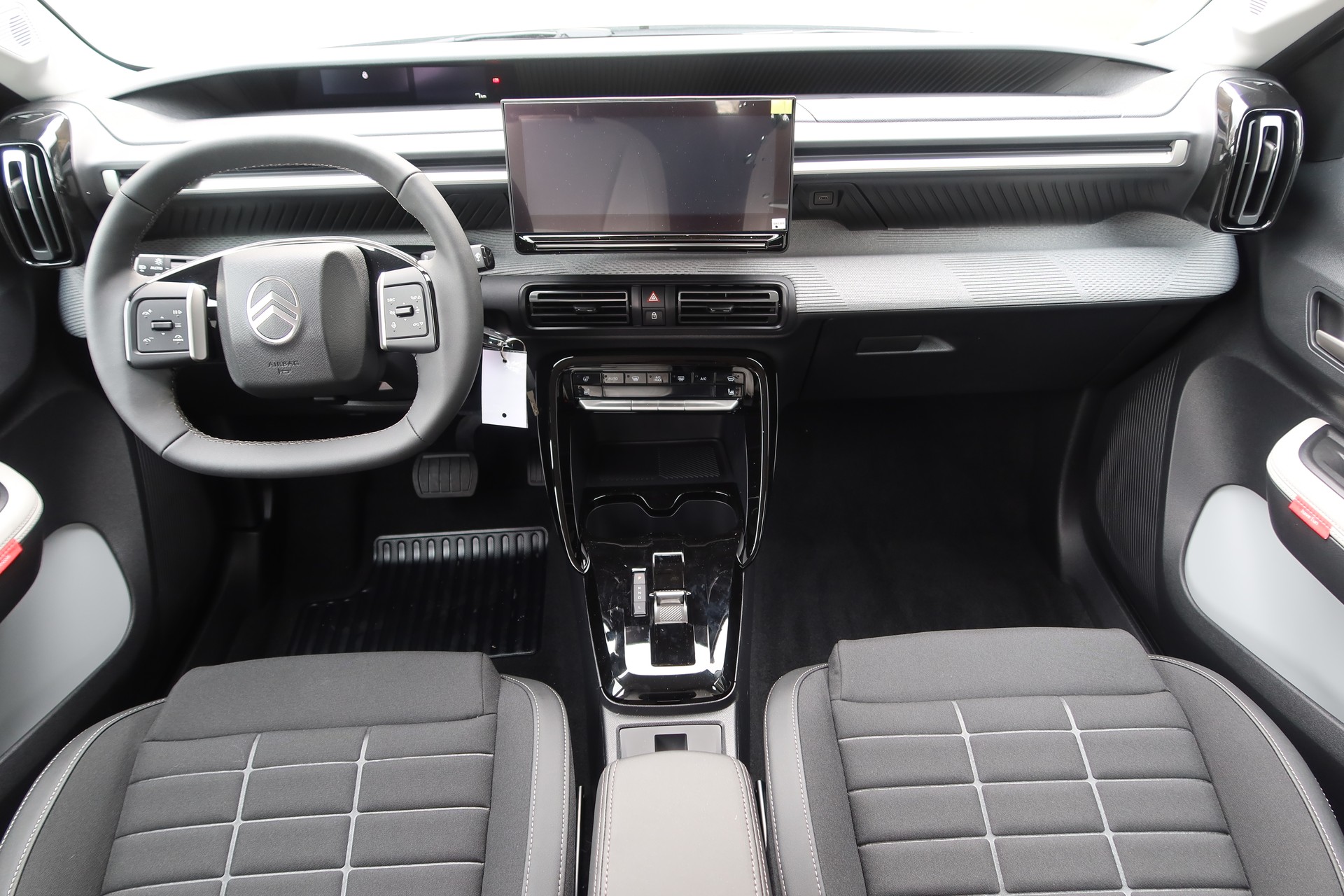 CITROEN C3 1.2i MHEV Plus DCS6-image-9