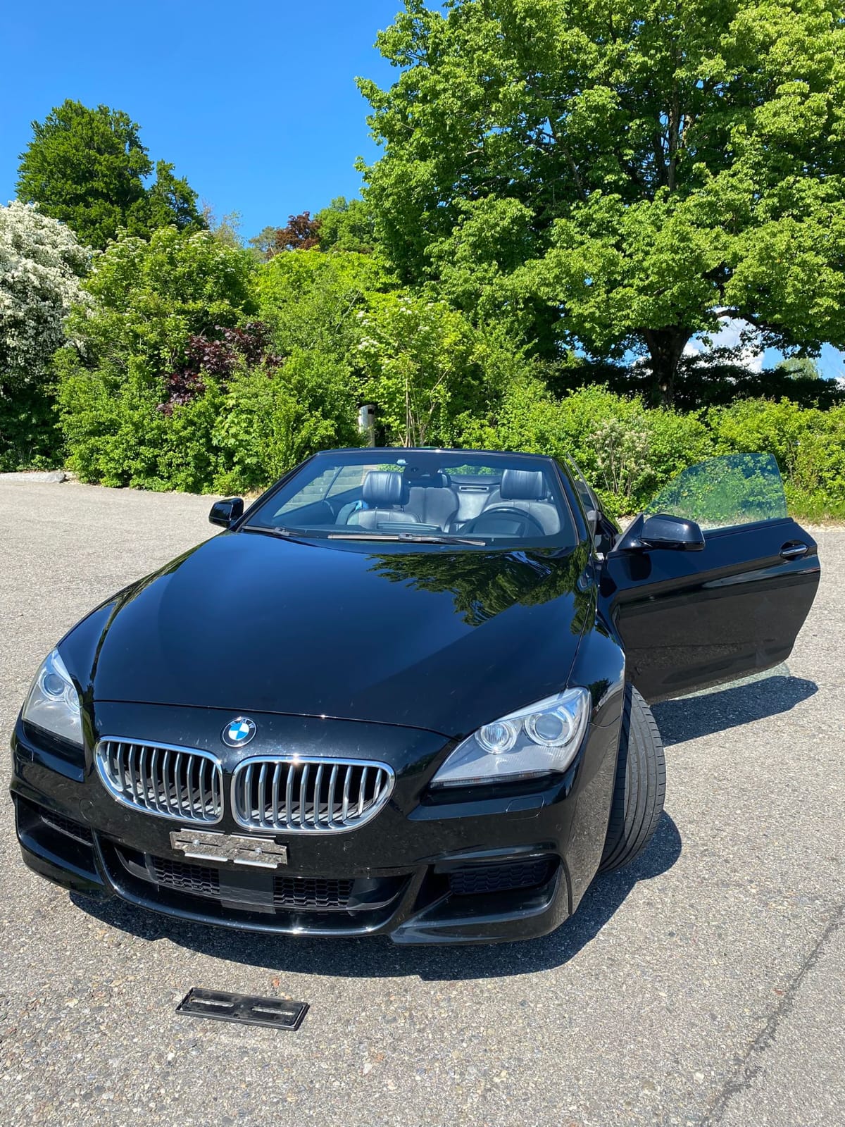 BMW 650i Cabrio-image-3