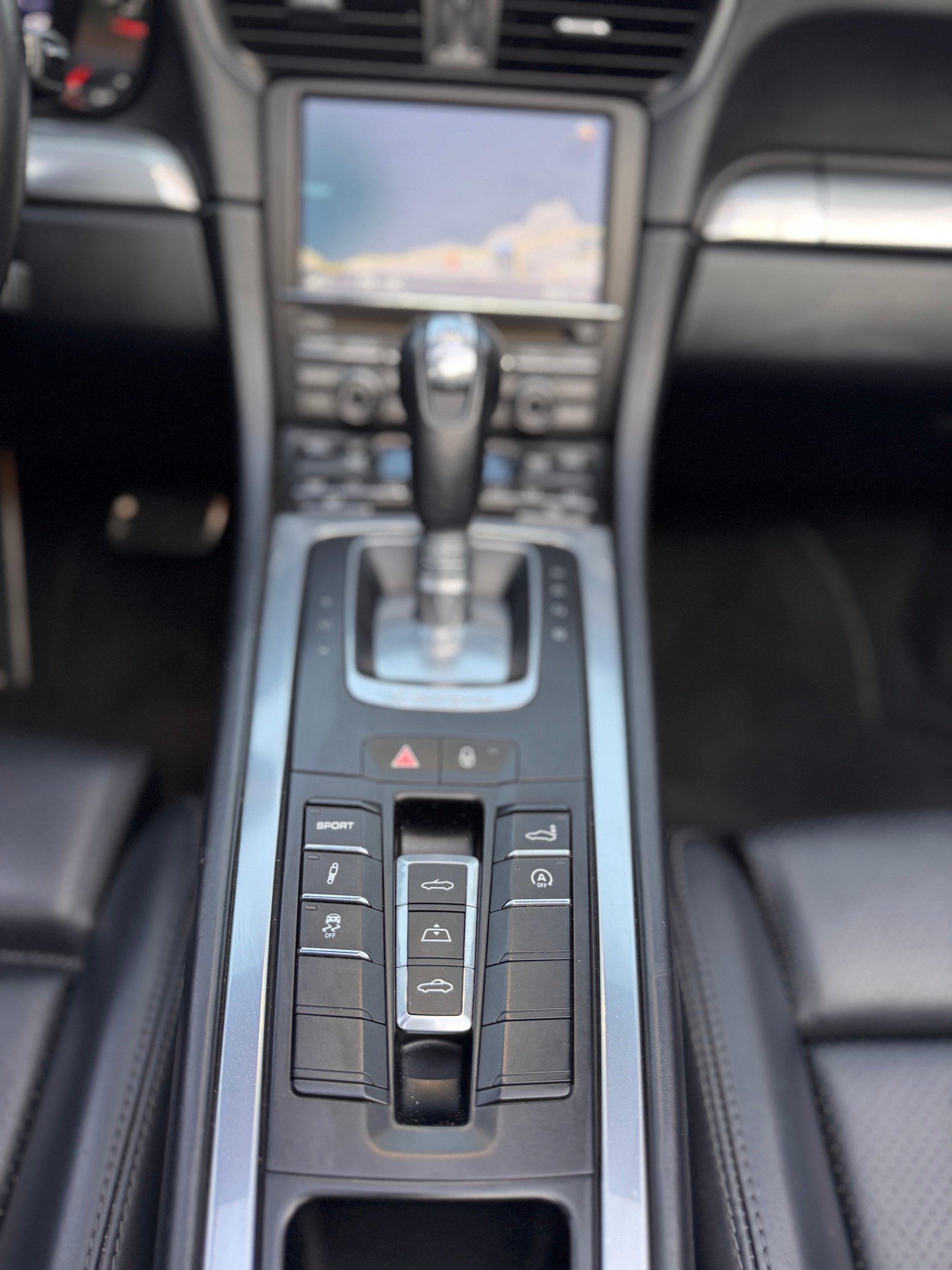 PORSCHE 911 Cabrio Carrera 4S PDK-image-16