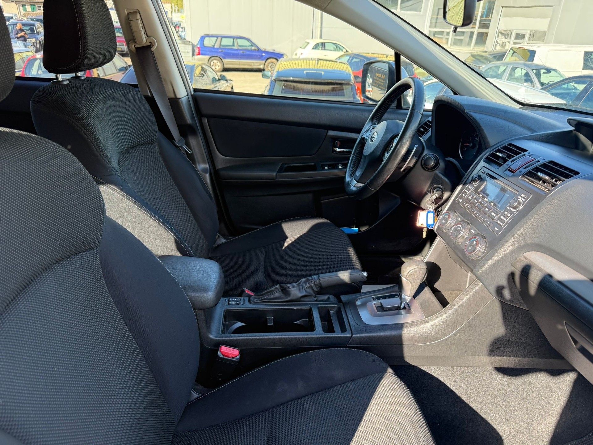SUBARU XV 2.0 Swiss Two AWD CVT-image-14