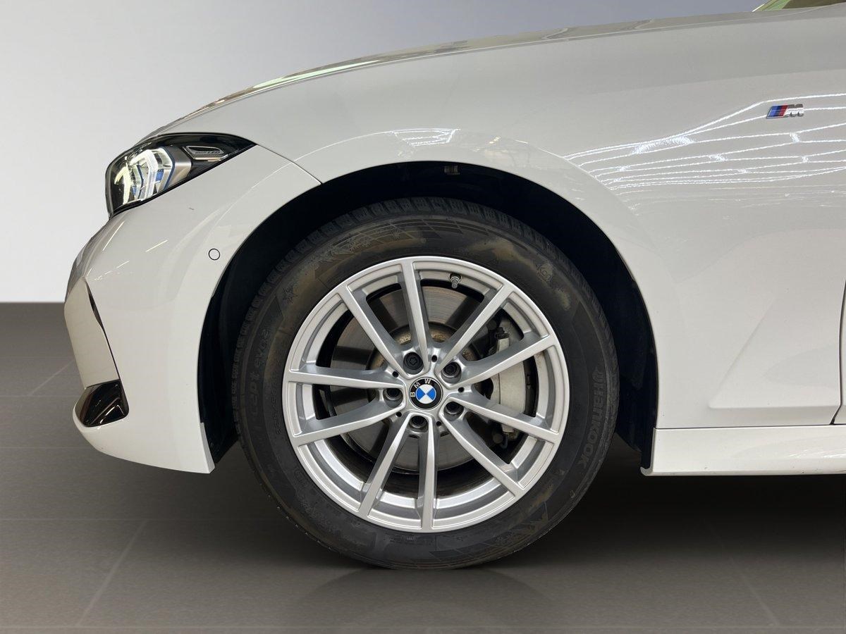 BMW 330d xDrive 48V Touring Steptronic M Sport-image-2