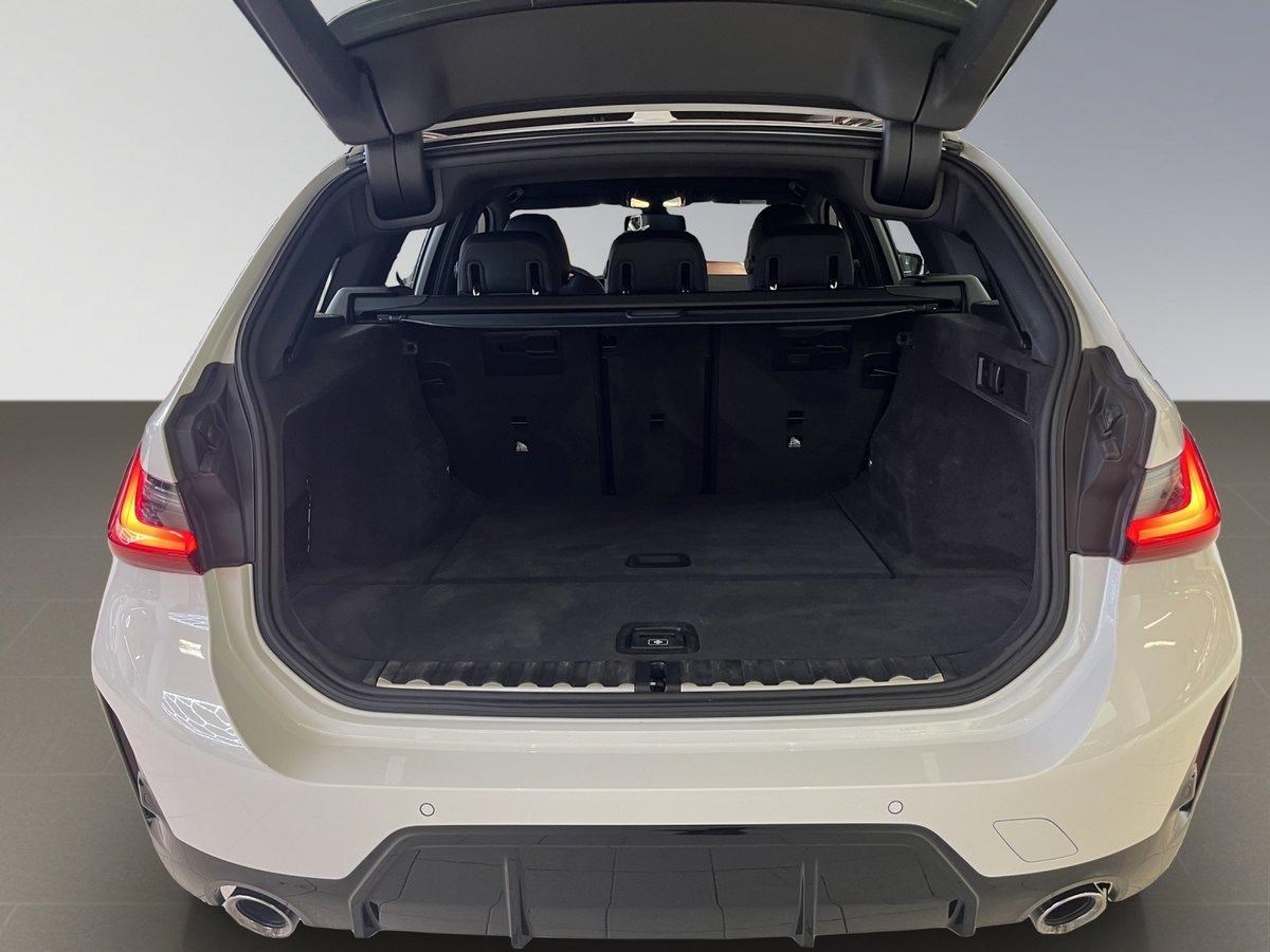 BMW 330d xDrive 48V Touring Steptronic M Sport-image-3