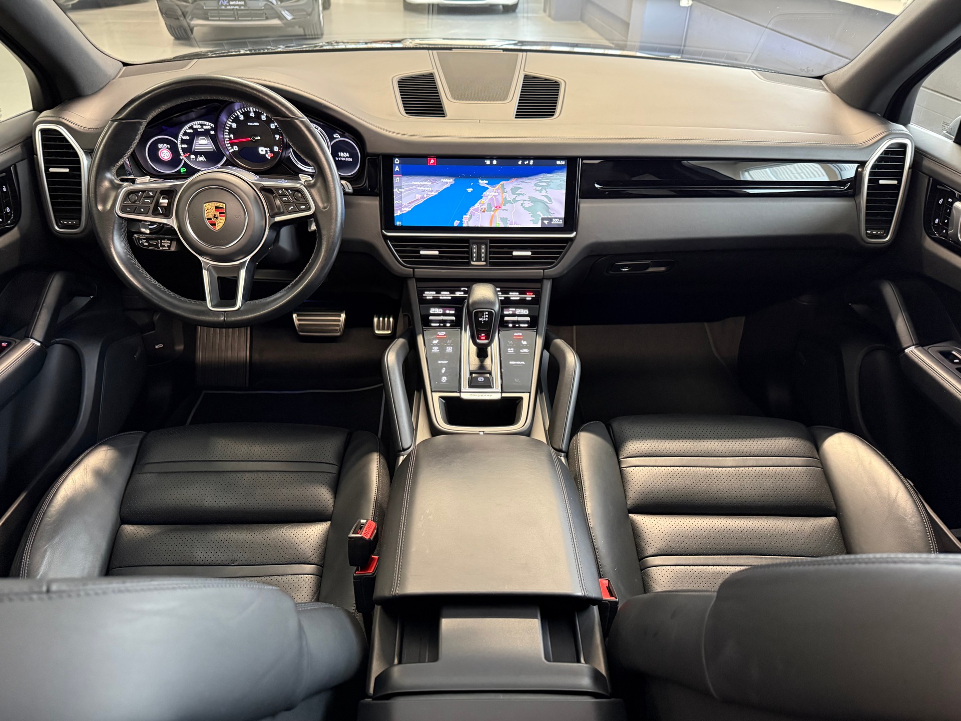 PORSCHE Cayenne S-image-19