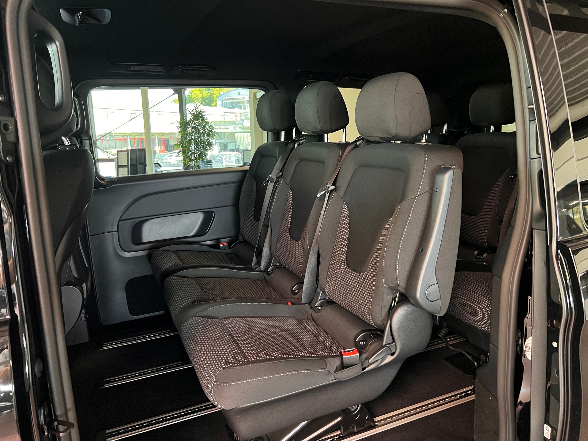MERCEDES-BENZ V 250 d lang 4Matic Trend 9G-Tronic-image-7